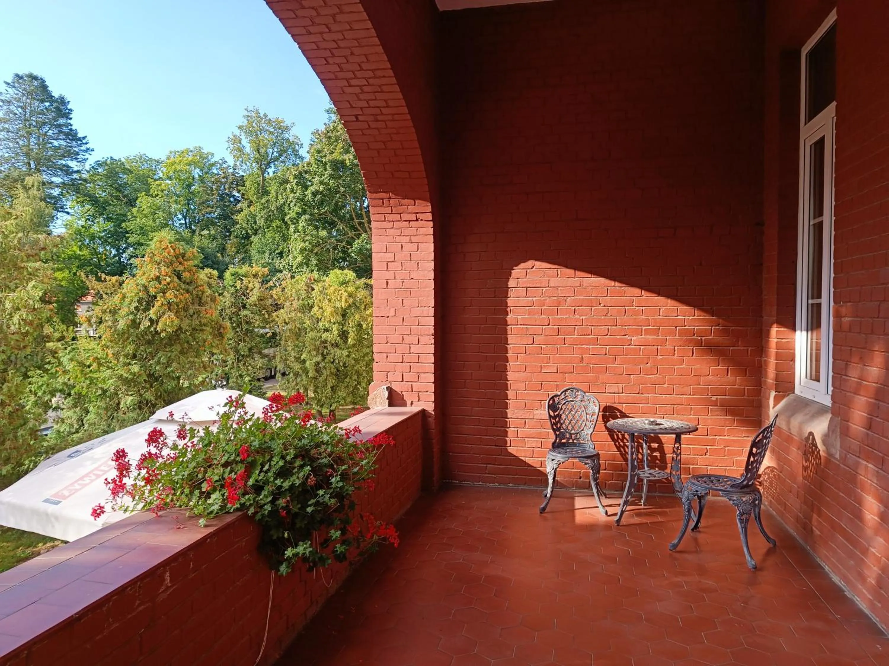 Property building in Hotel Willa Park