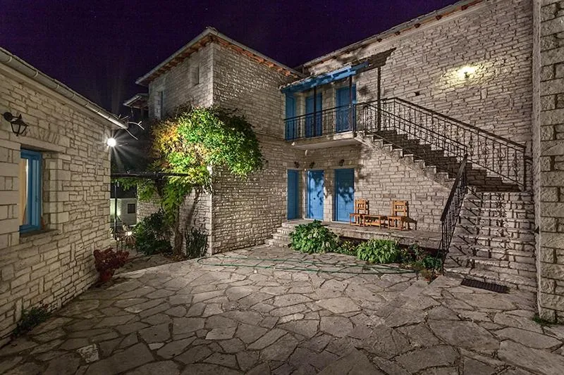 Facade/entrance in Hotel Ladias