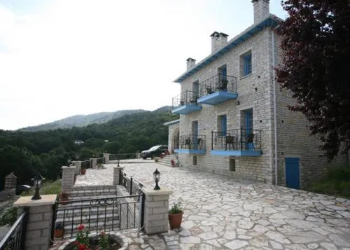 Facade/entrance in Hotel Ladias
