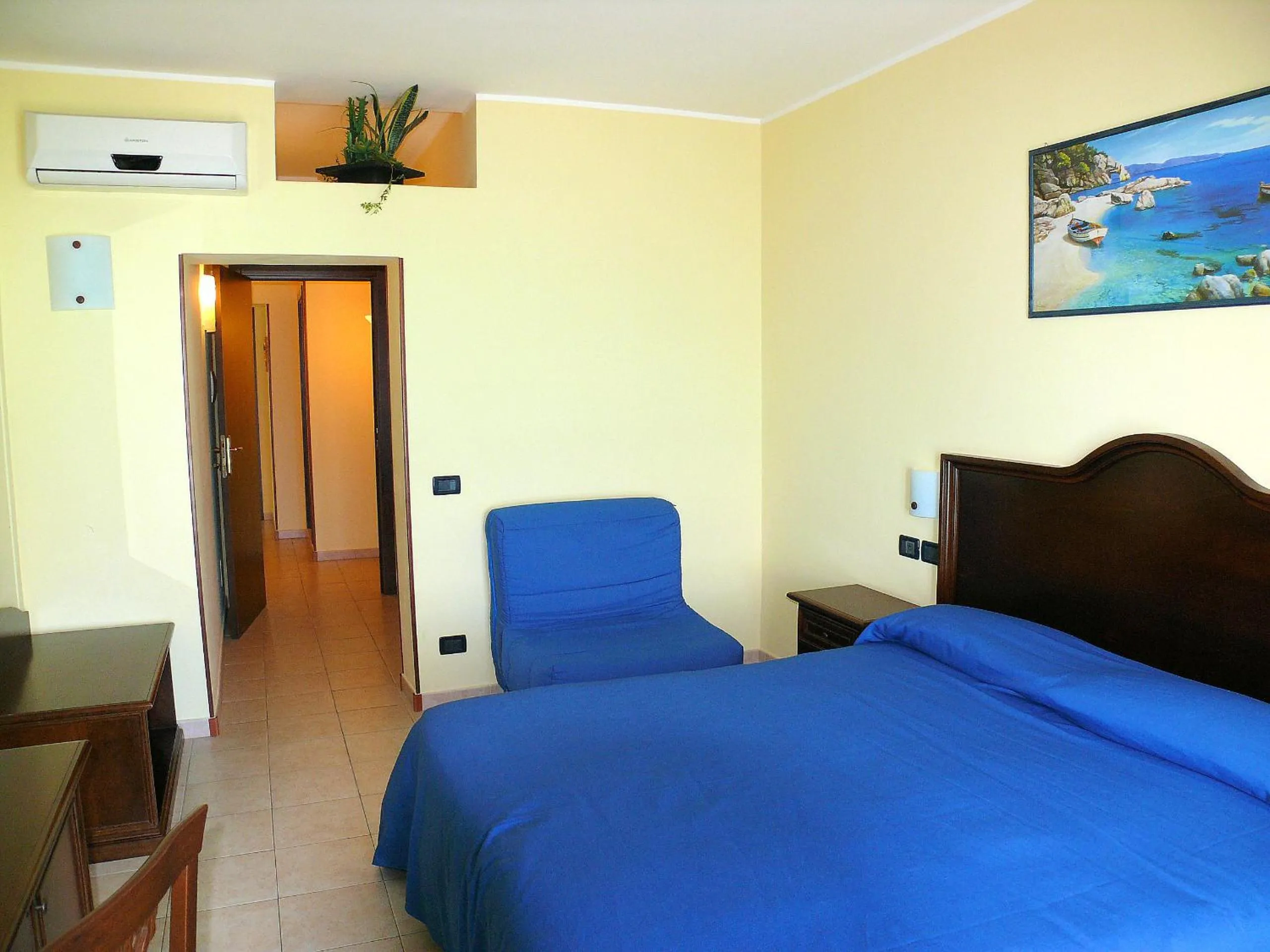 Photo of the whole room, Bed in B&B Miramare