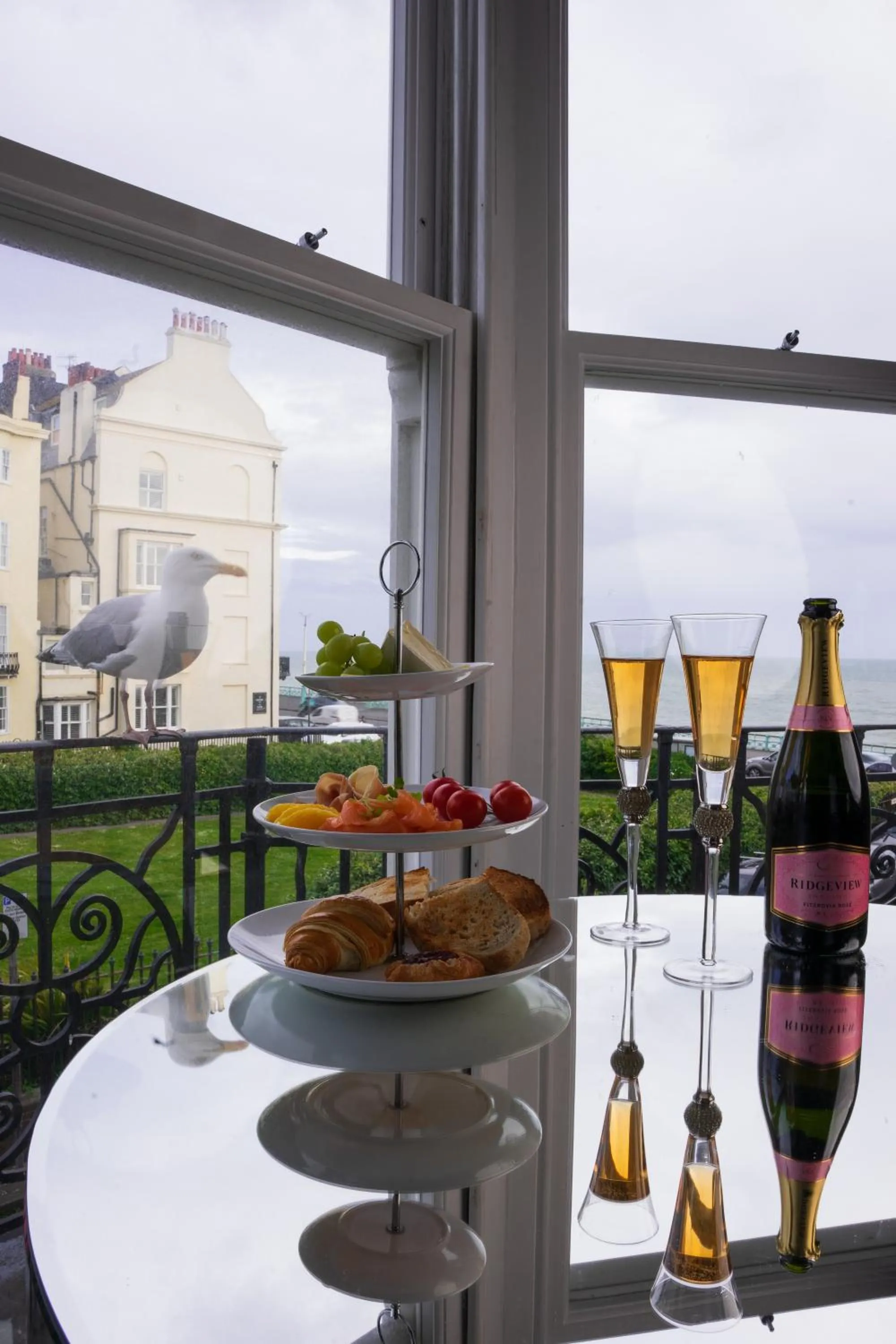 Breakfast in Square Townhouse