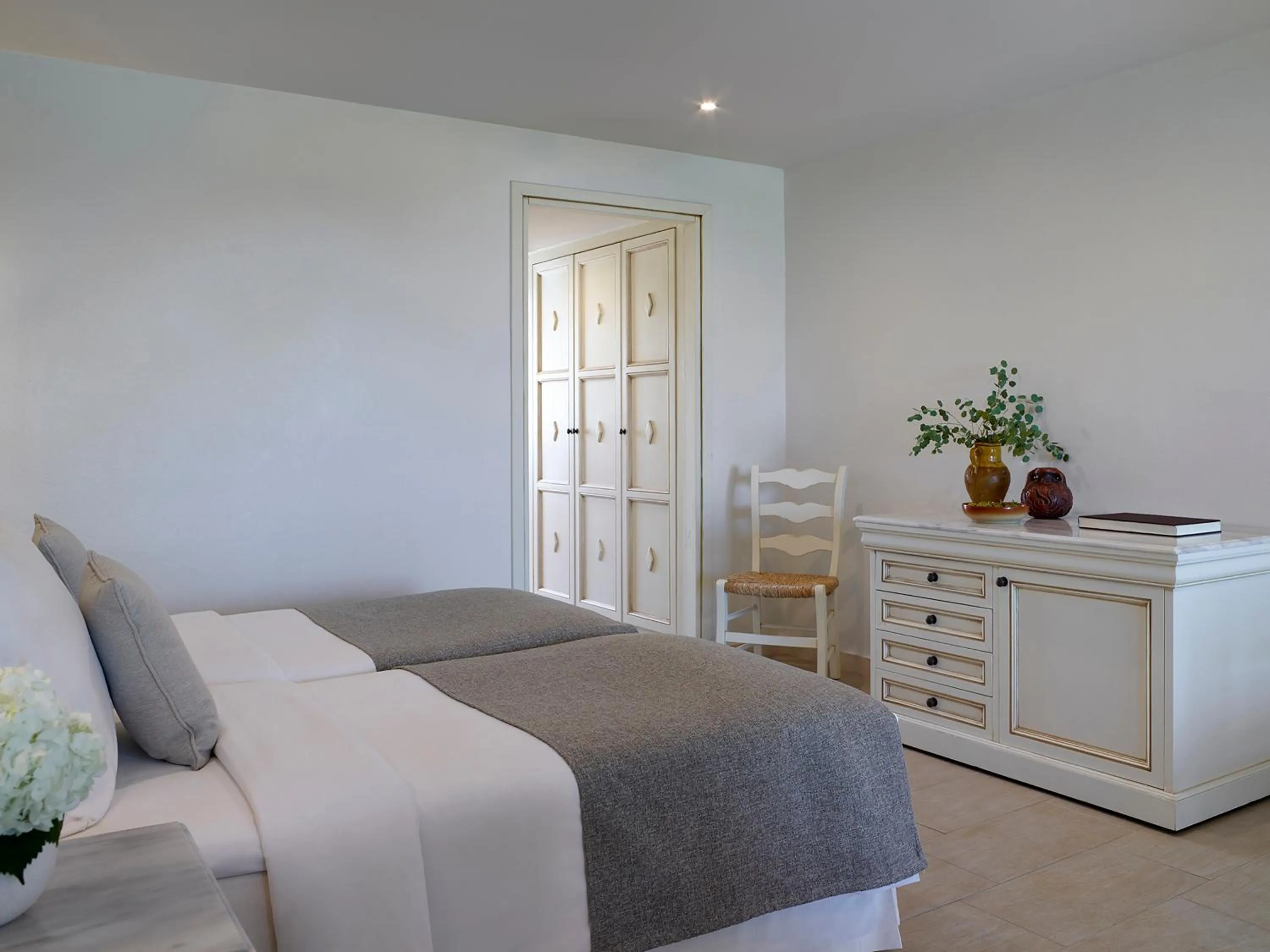 Bed in Creta Maris Resort