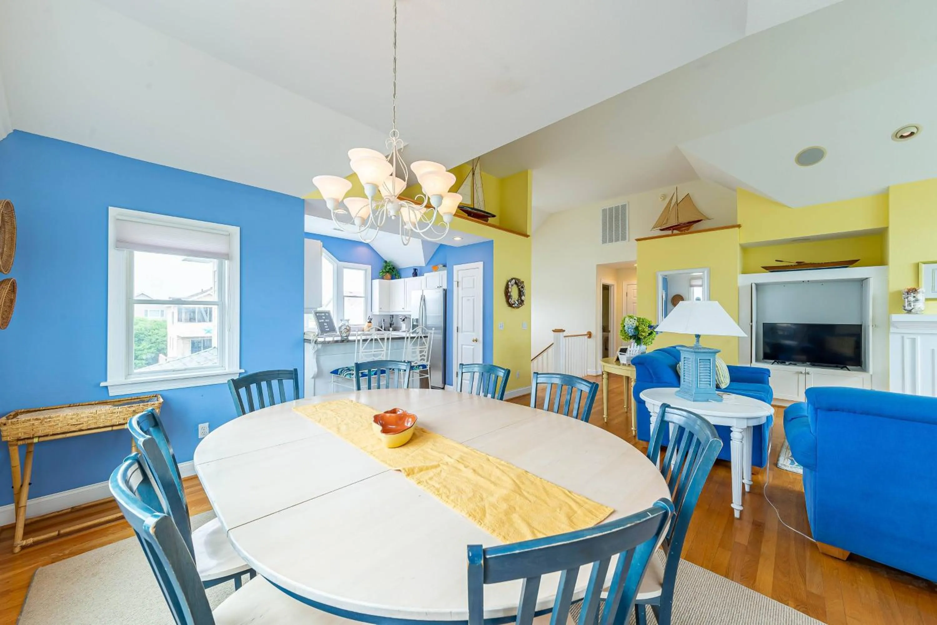 Crow's Nest - Corolla, Crown Point, 150 Yds to Beach, Hot Tub, Community Pool, Pets OK