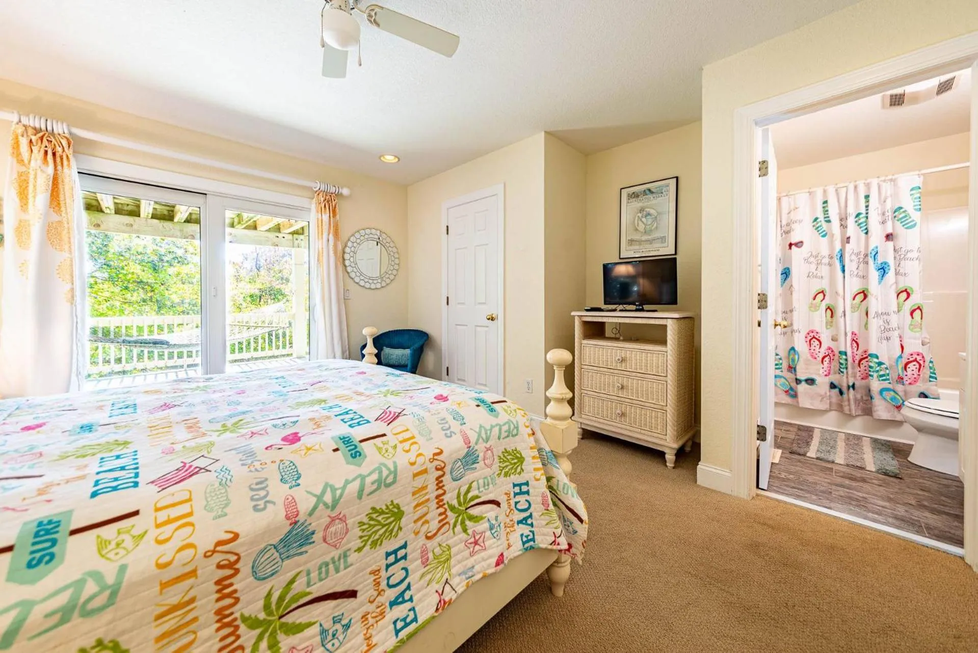 Bed in Crow's Nest - Corolla, Crown Point, 150 Yds to Beach, Hot Tub, Community Pool, Pets OK