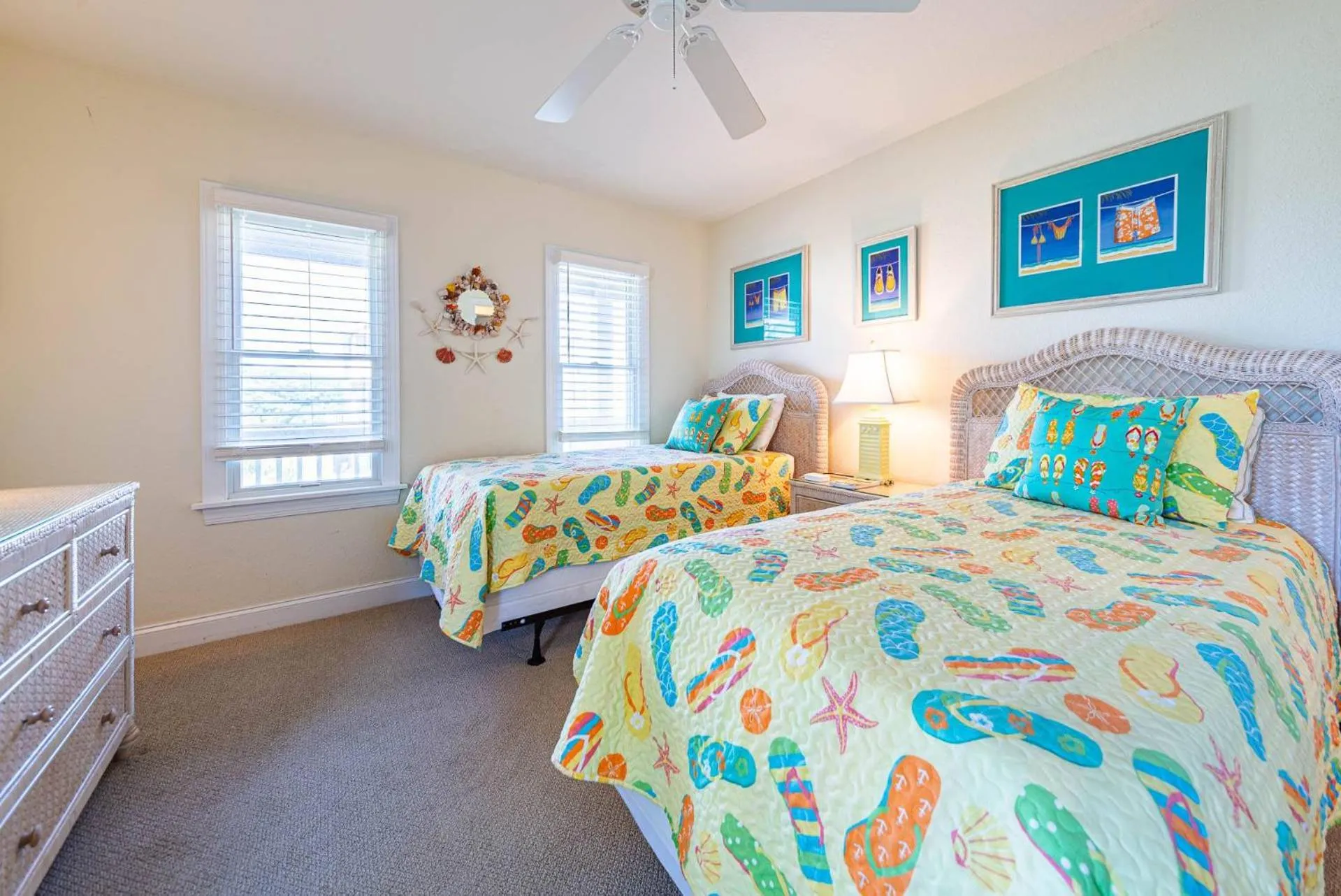 Bed in Crow's Nest - Corolla, Crown Point, 150 Yds to Beach, Hot Tub, Community Pool, Pets OK