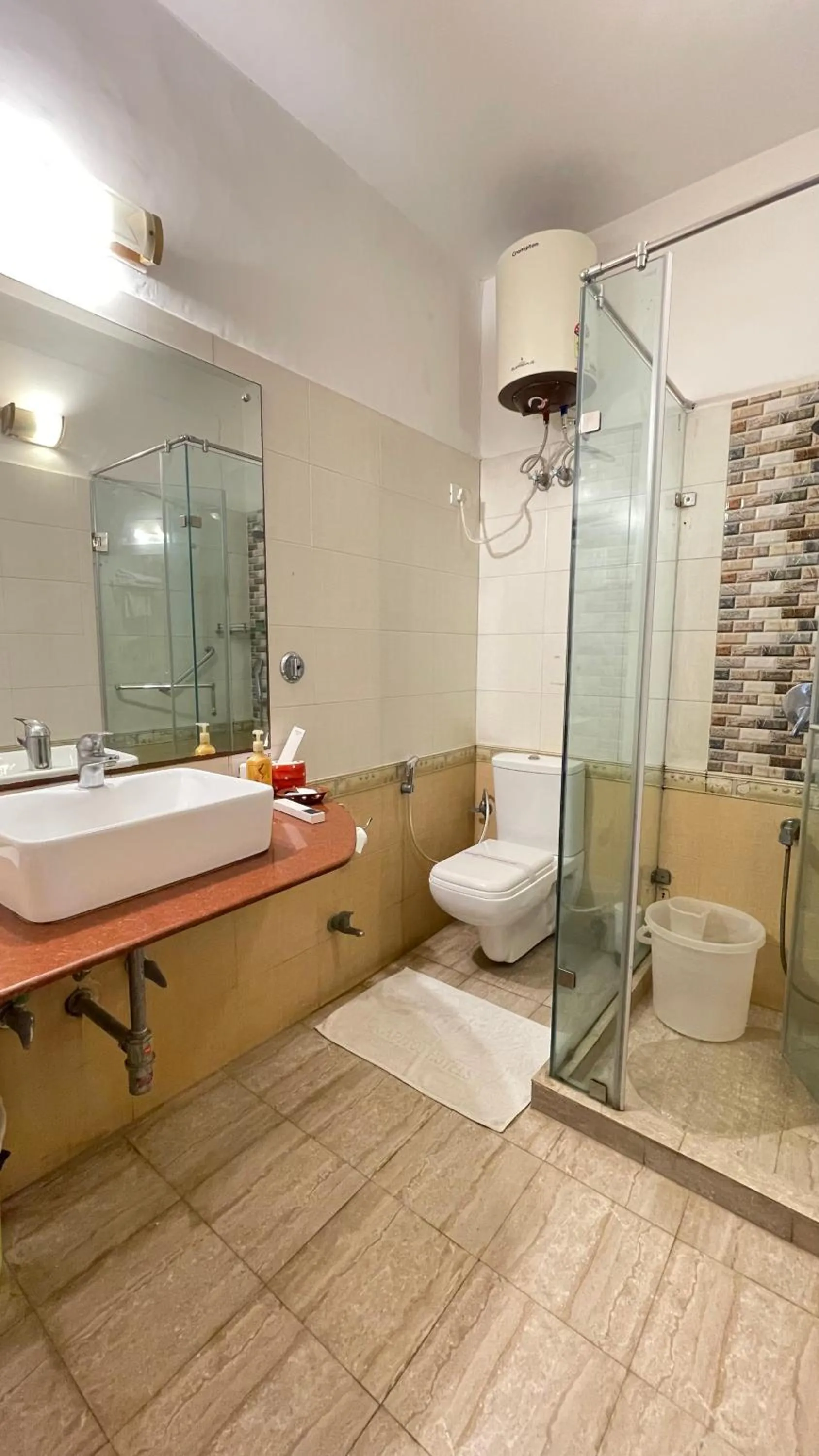 Shower in The Stay Inn New Delhi