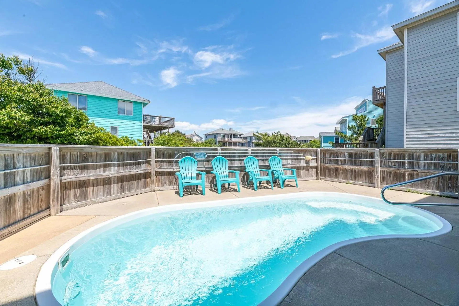 A Salty Piece of Land - Corolla, Ocean Sands, Pool, Hot Tub, Ocean View, 100 Yards to Beach