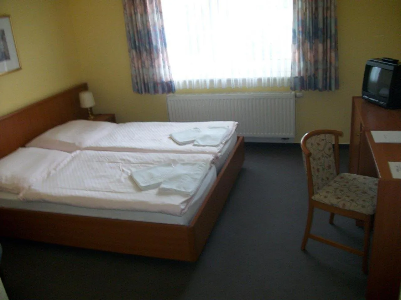 Bed in Hotel Marianne und Restaurant Kiek In