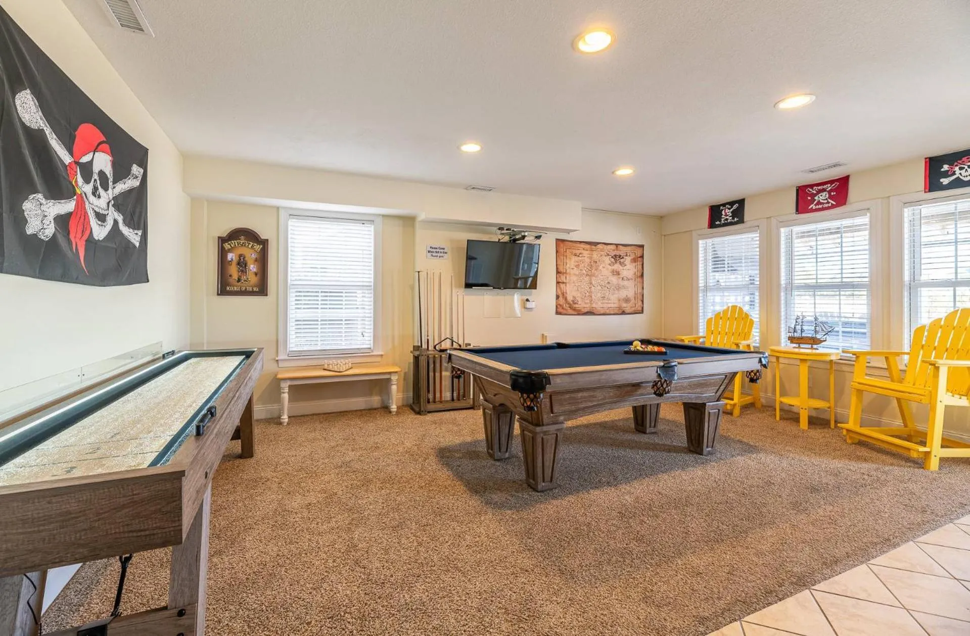 Dove Ocean - Old Nags Head Place, 350 Yds to Beach, Elevator, Pool, Hot Tub, Outdoor Kitchen