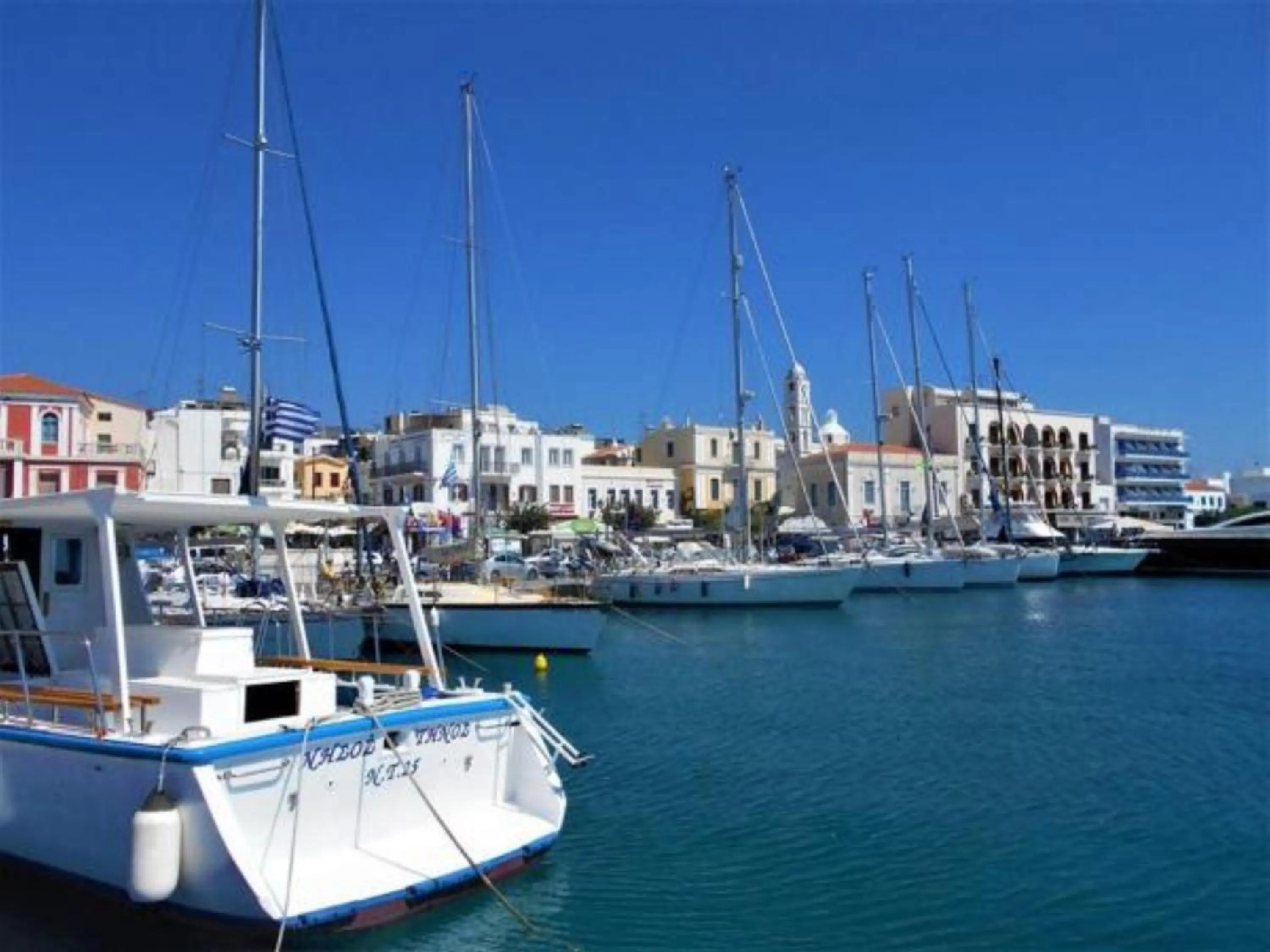 Beach in Tinos Suites & Apartments
