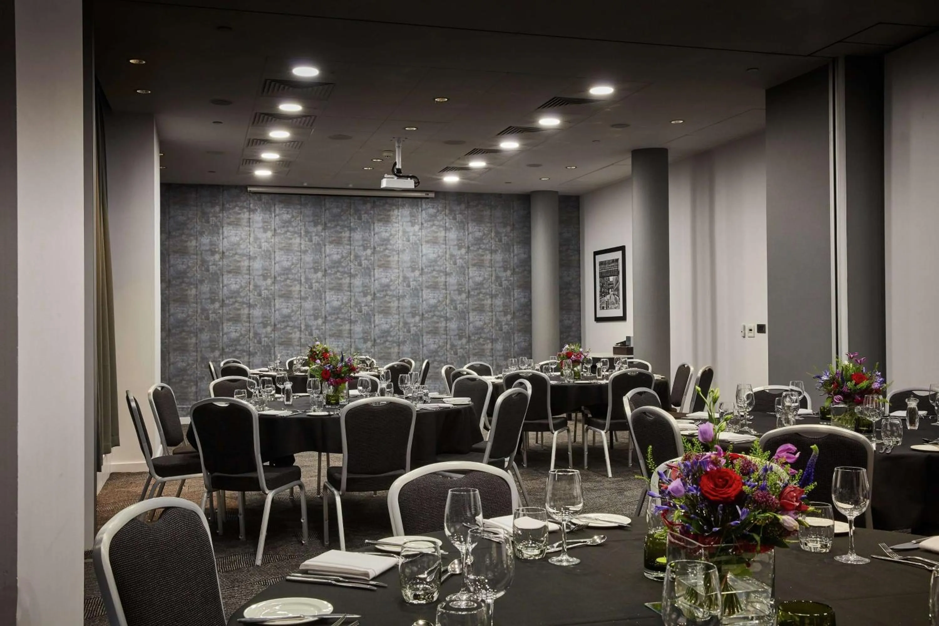 Meeting/conference room in DoubleTree by Hilton Manchester Piccadilly