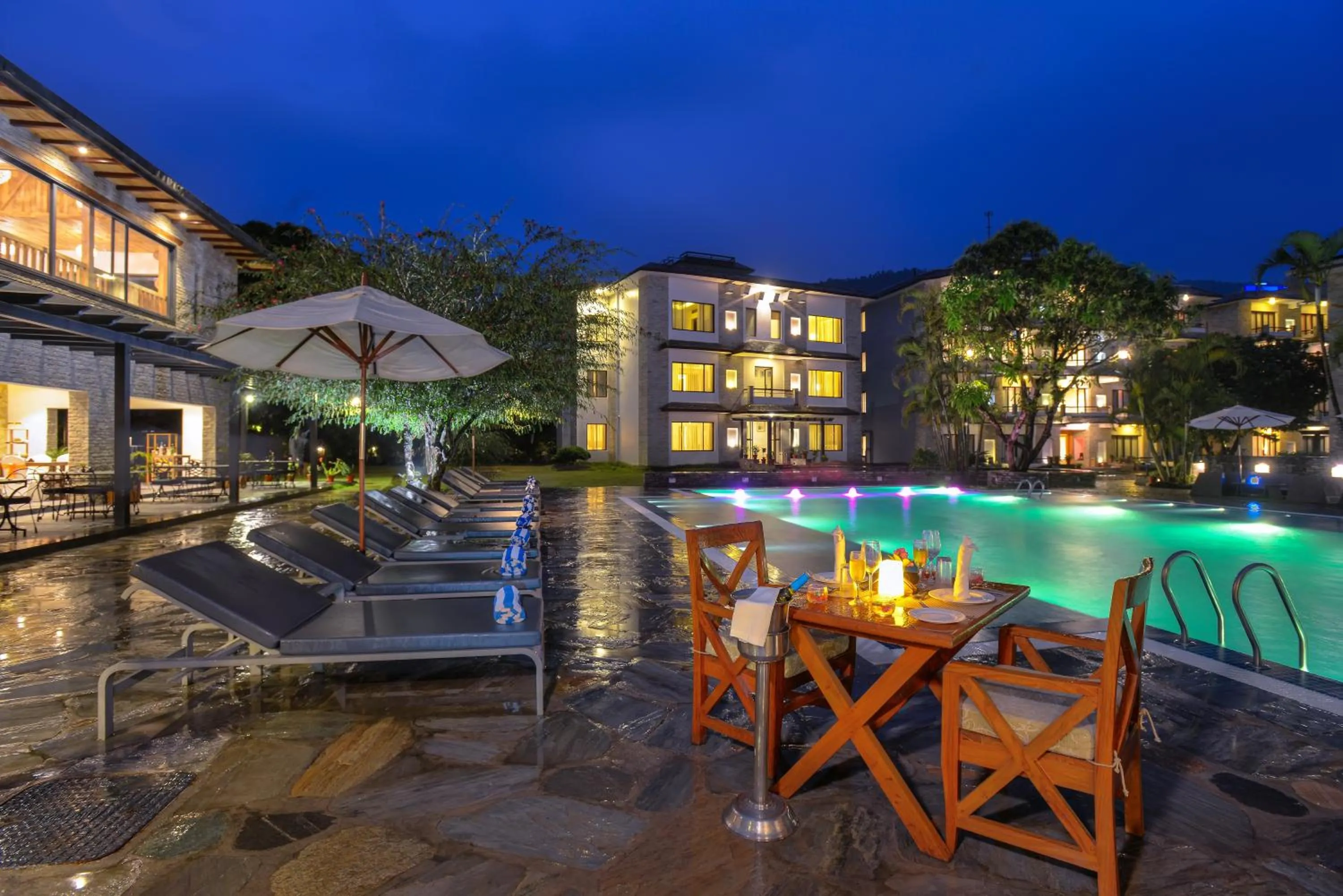 Swimming pool in Hotel Barahi Pokhara