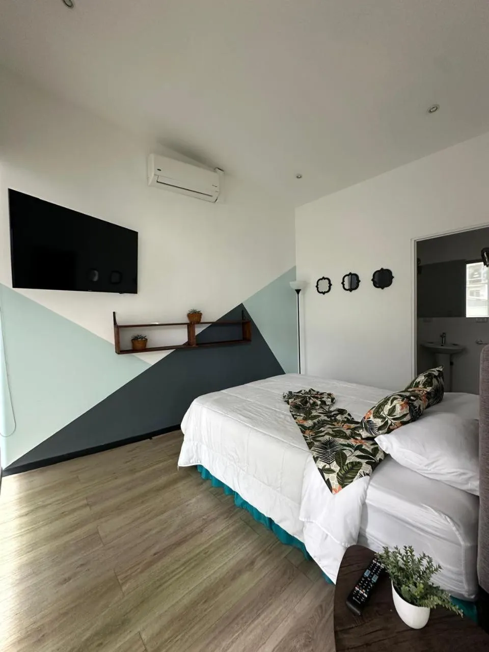 Bed in Cando Living Apartments in Central Avenue