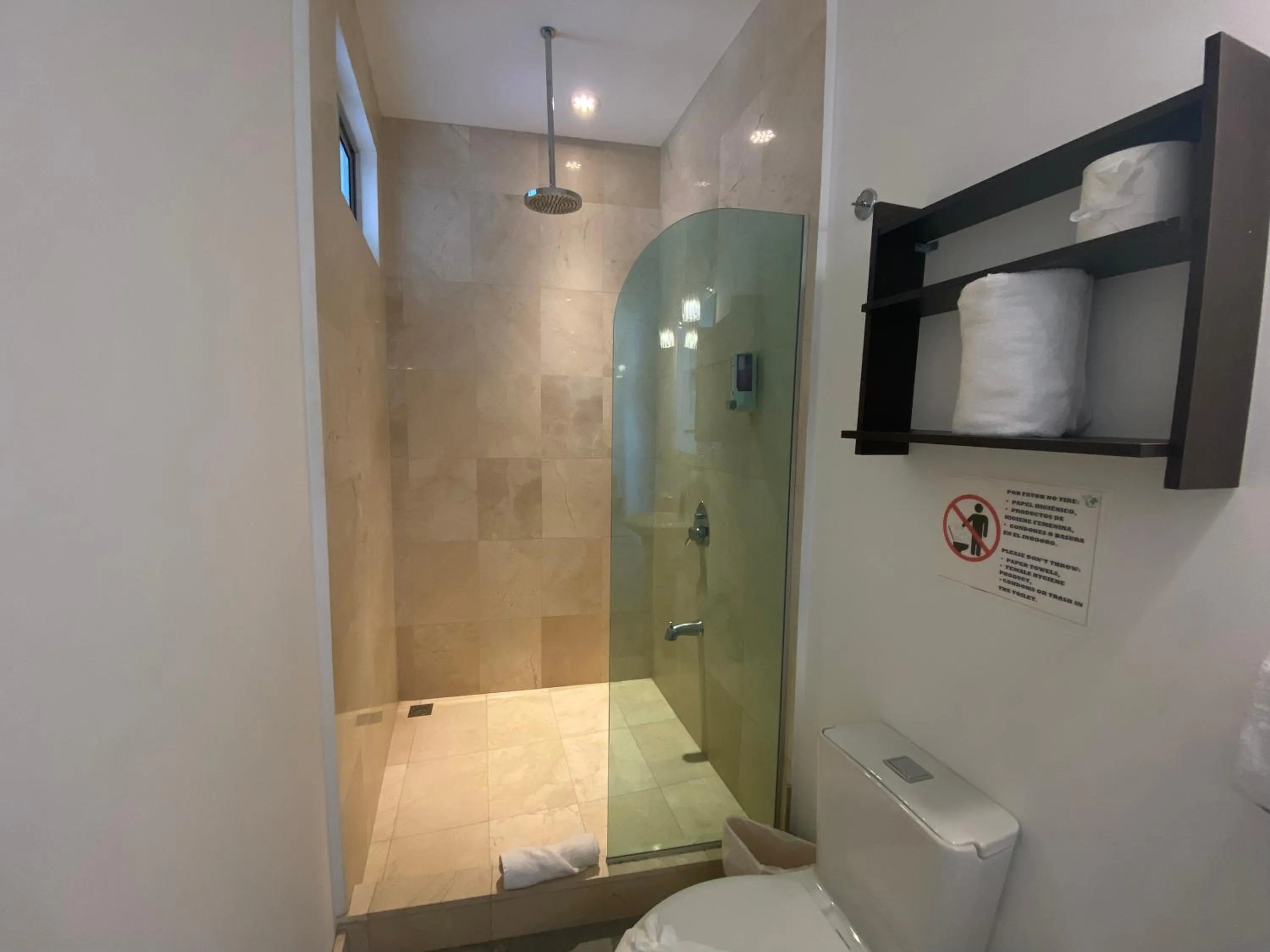 Cando Living Apartments in Central Avenue