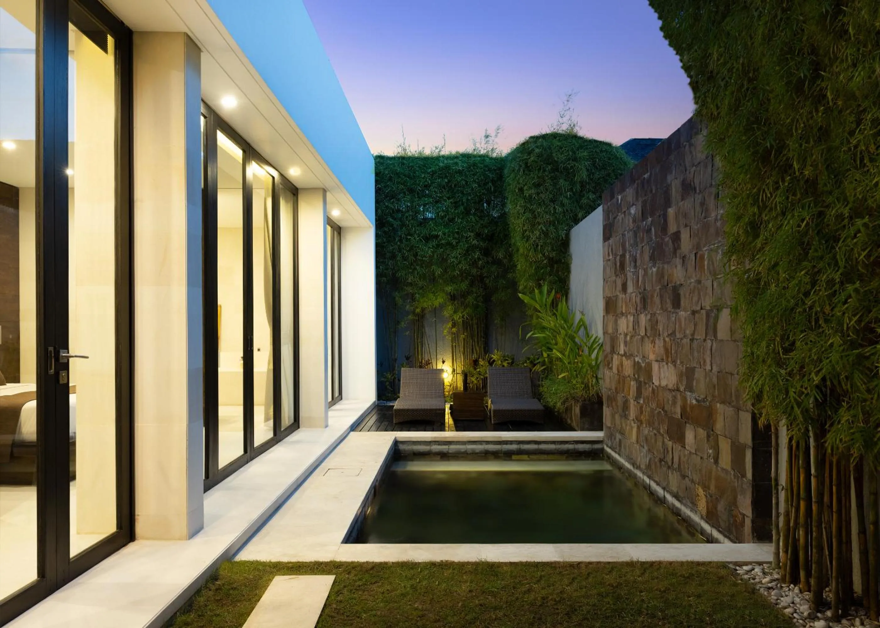 Photo of the whole room in eqUILIBRIA Seminyak