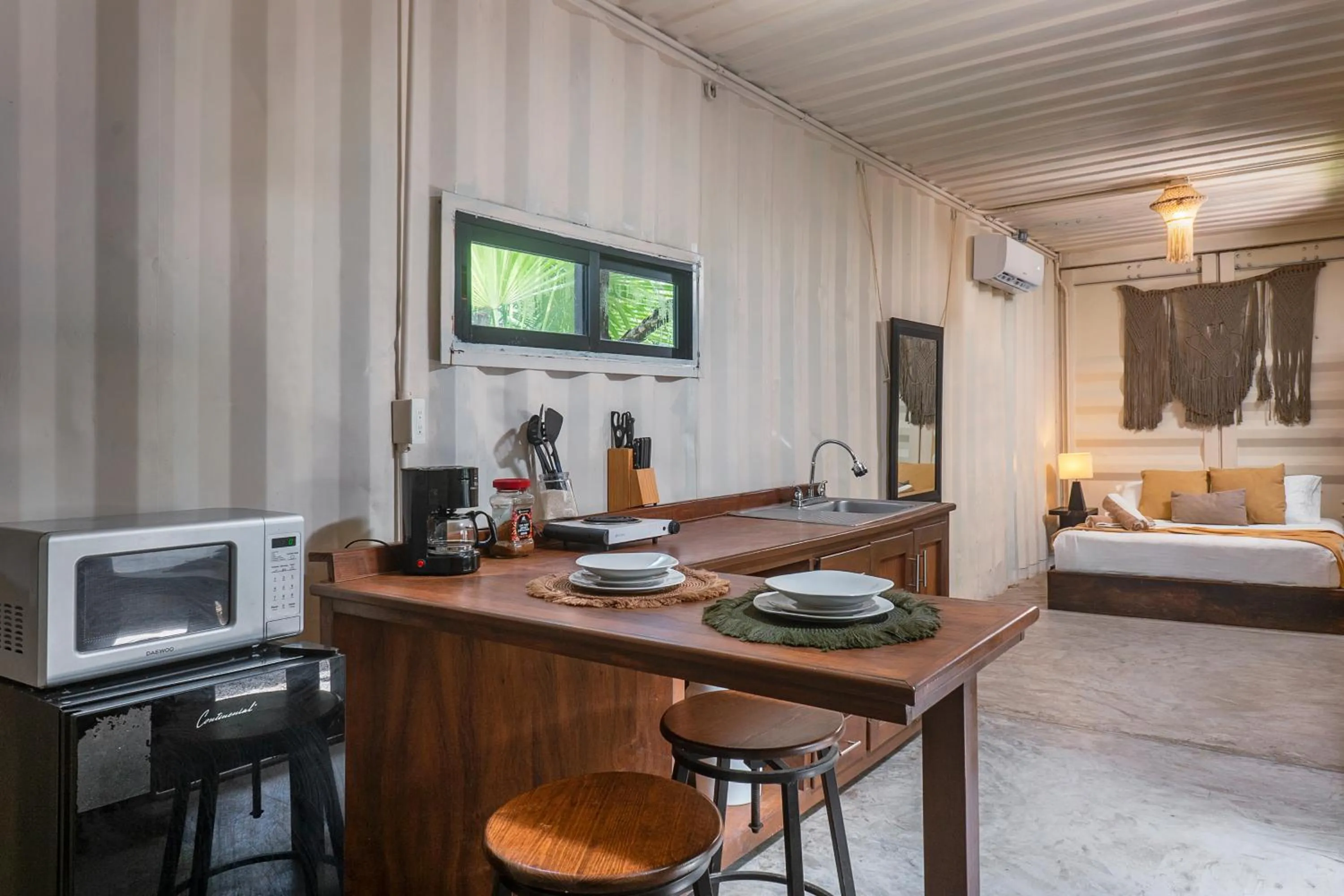 Photo of the whole room in Pal Mar Glamtainer Tulum