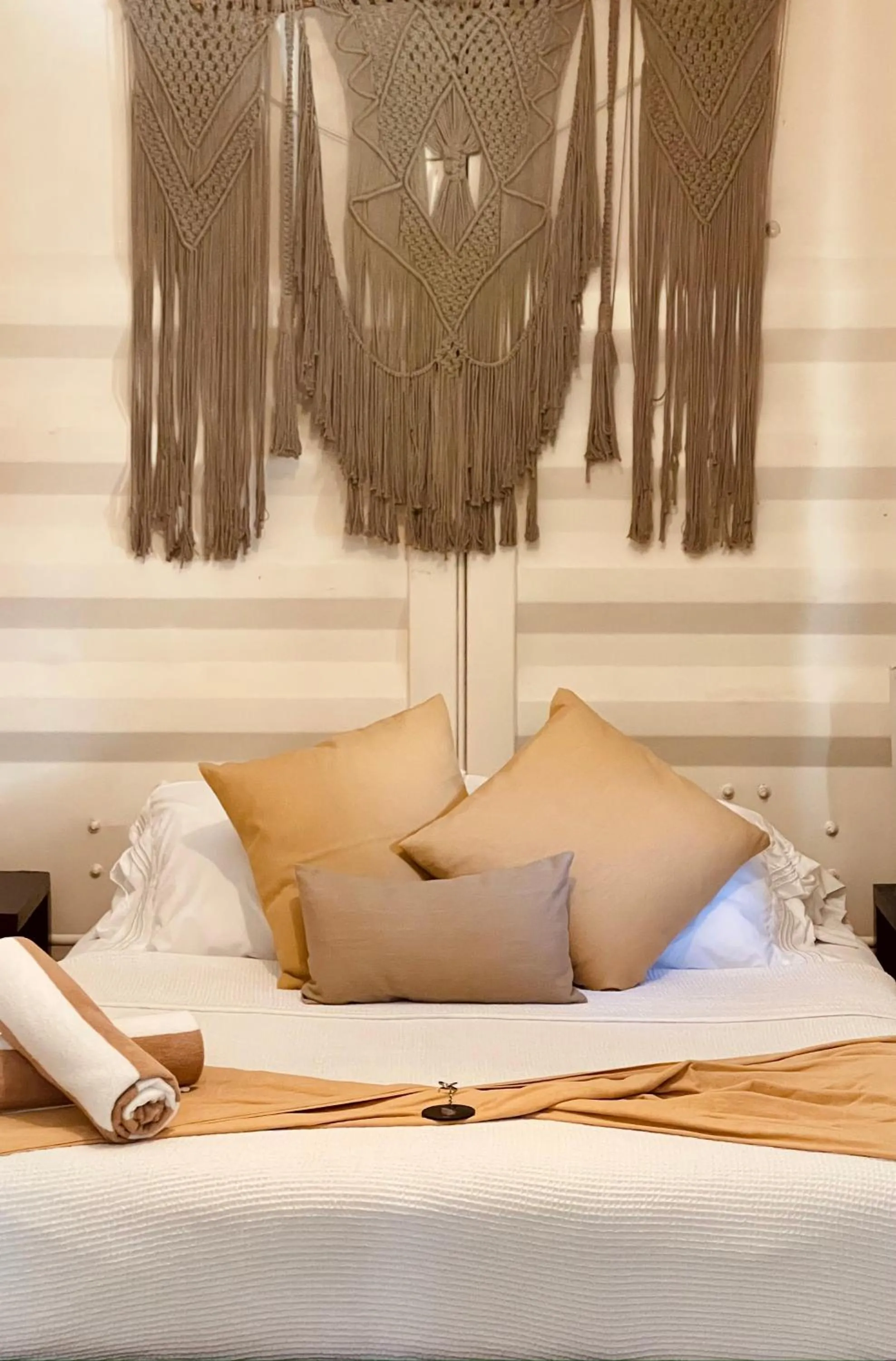 Bed in Pal Mar Glamtainer Tulum