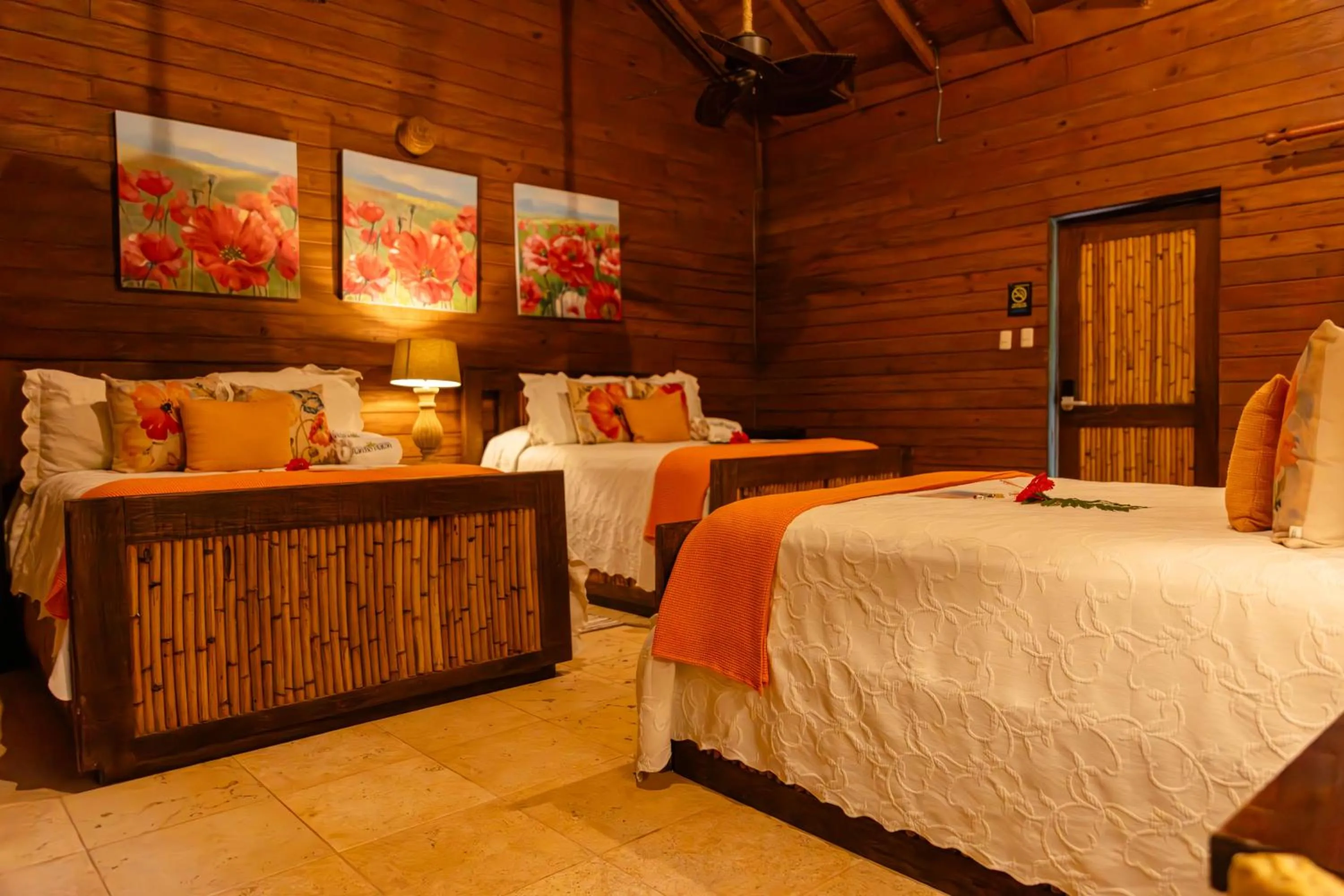 Bed in Platon Ecolodge