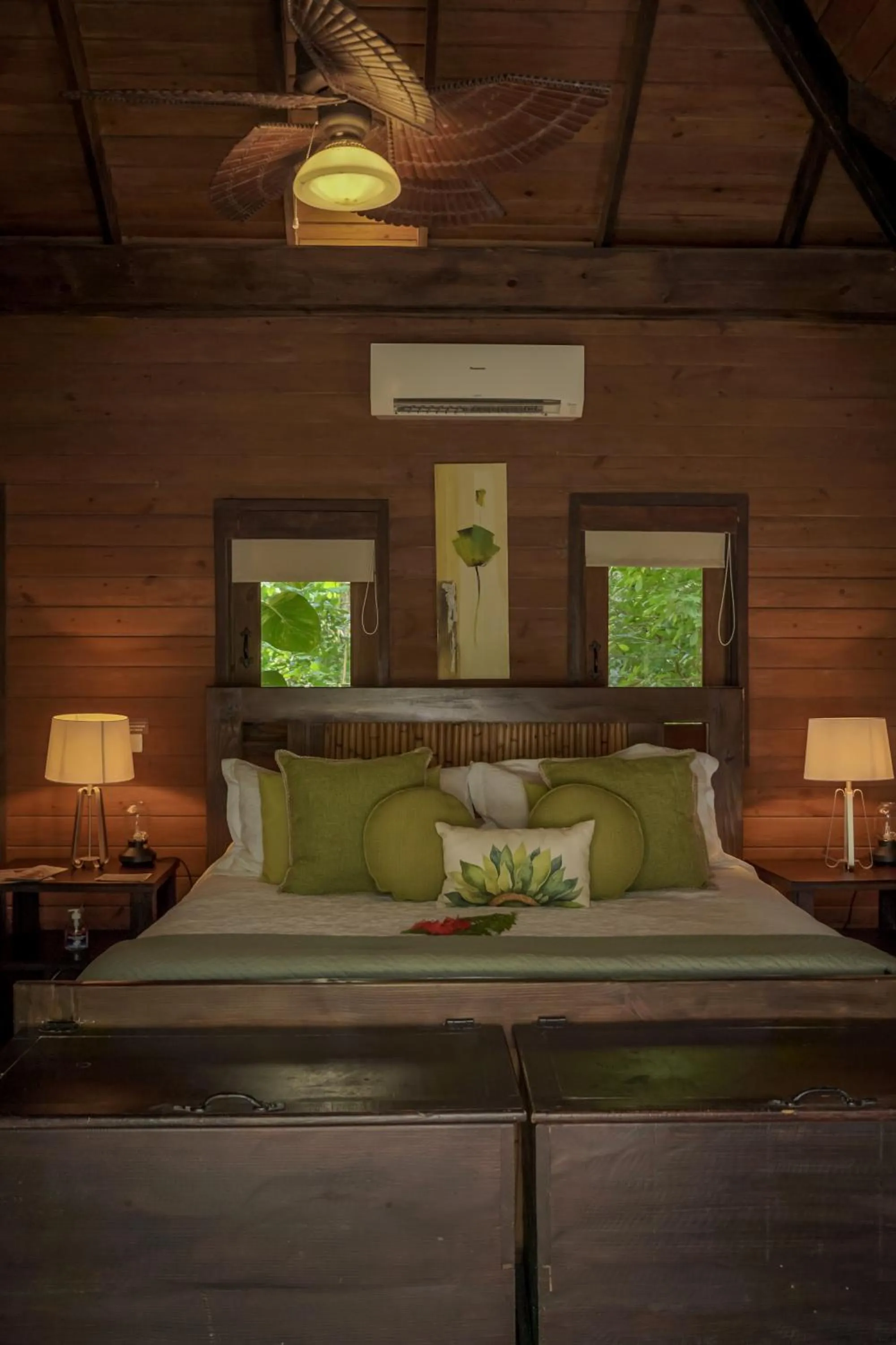 Bedroom, Bed in Platon Ecolodge