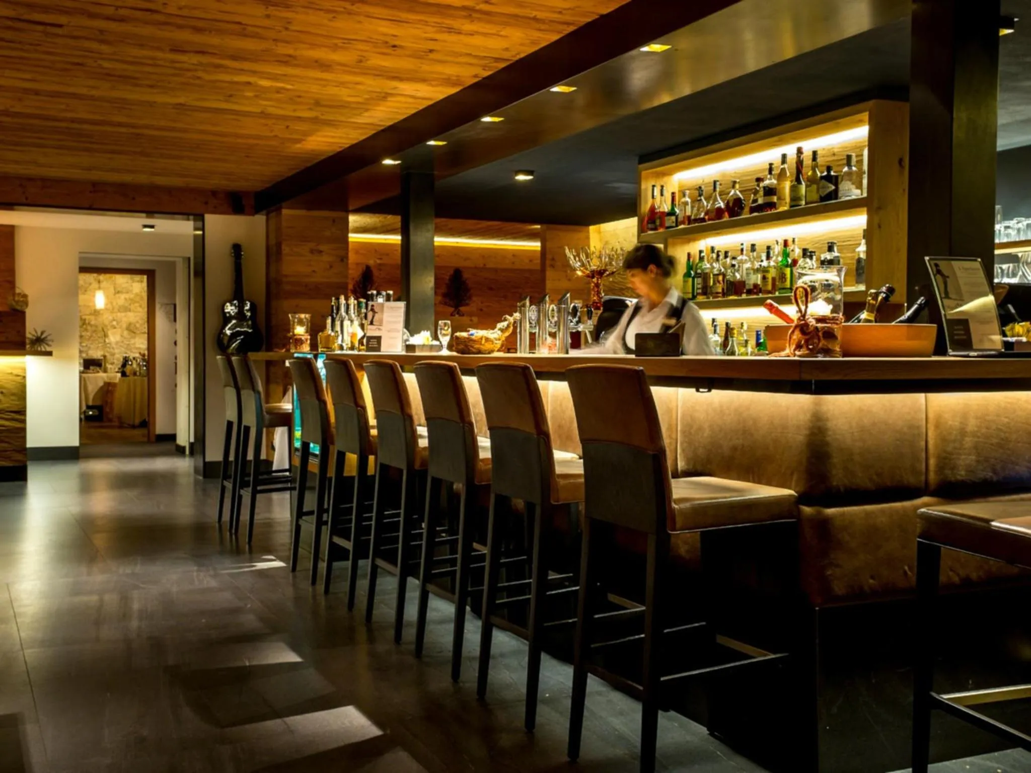 Lounge or bar in Hotel Cristallo - Wellness Mountain Living