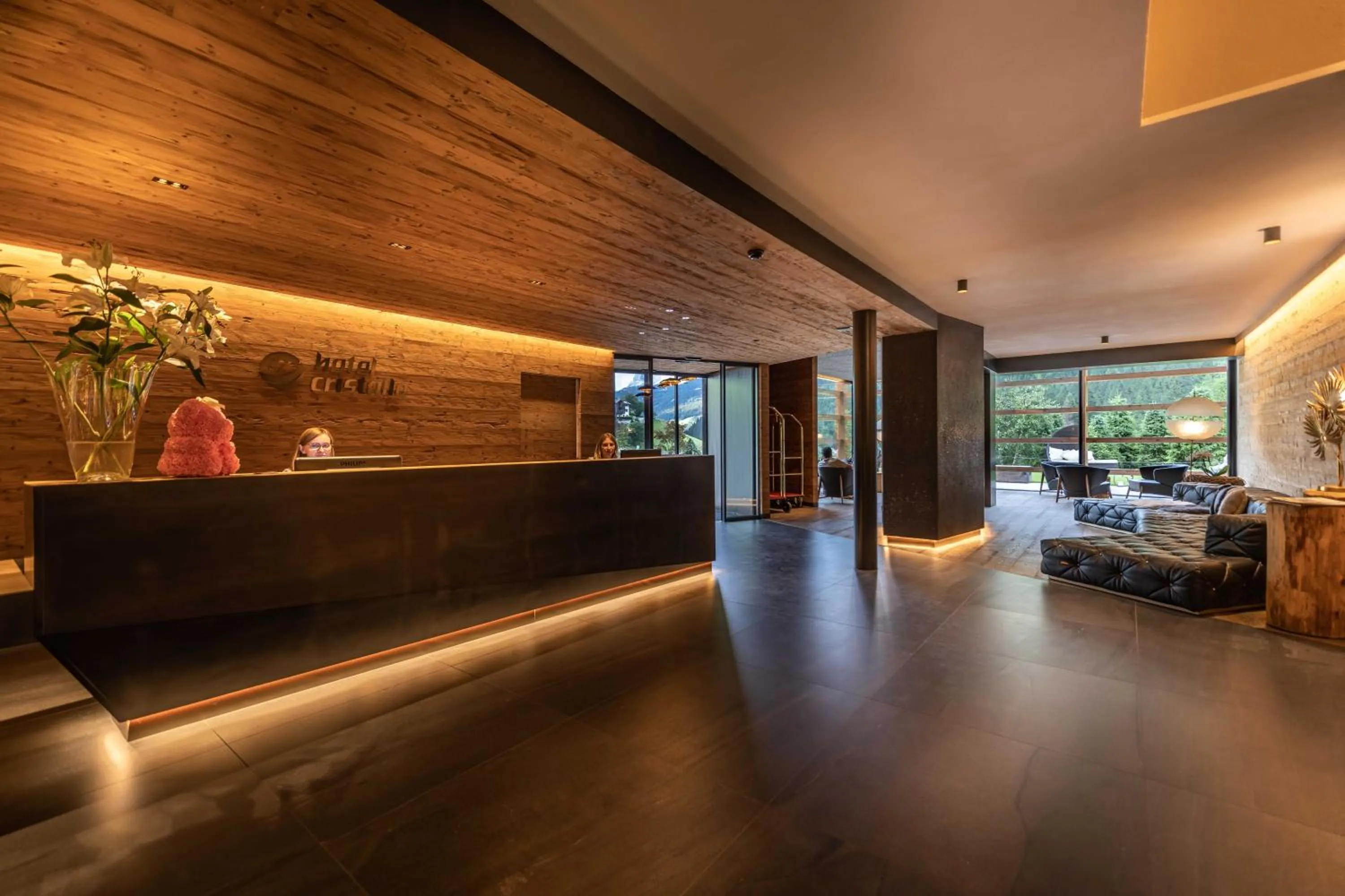 Facade/entrance in Hotel Cristallo - Wellness Mountain Living