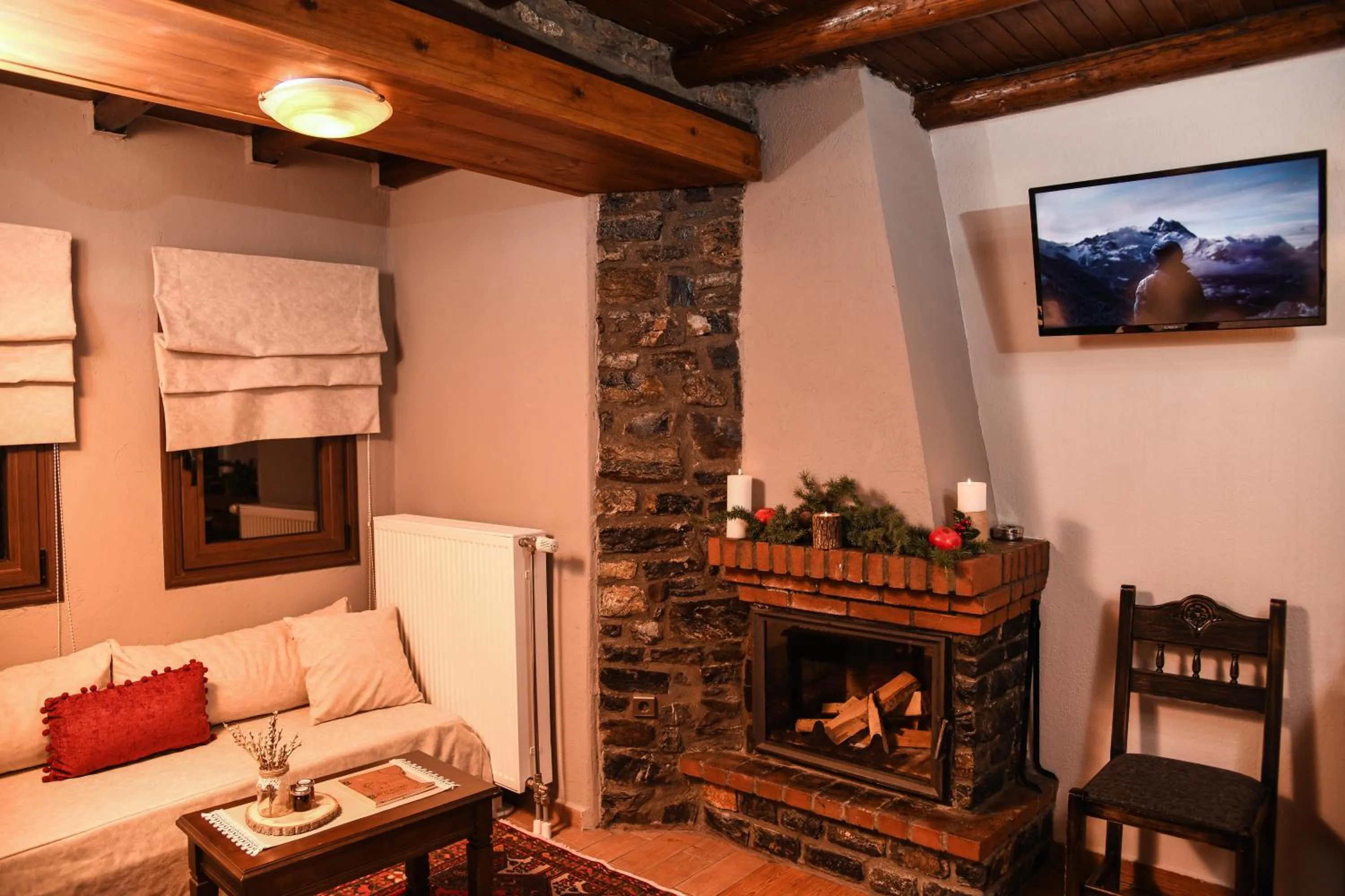 TV and multimedia in Αρχοντικό Ταρσούνα