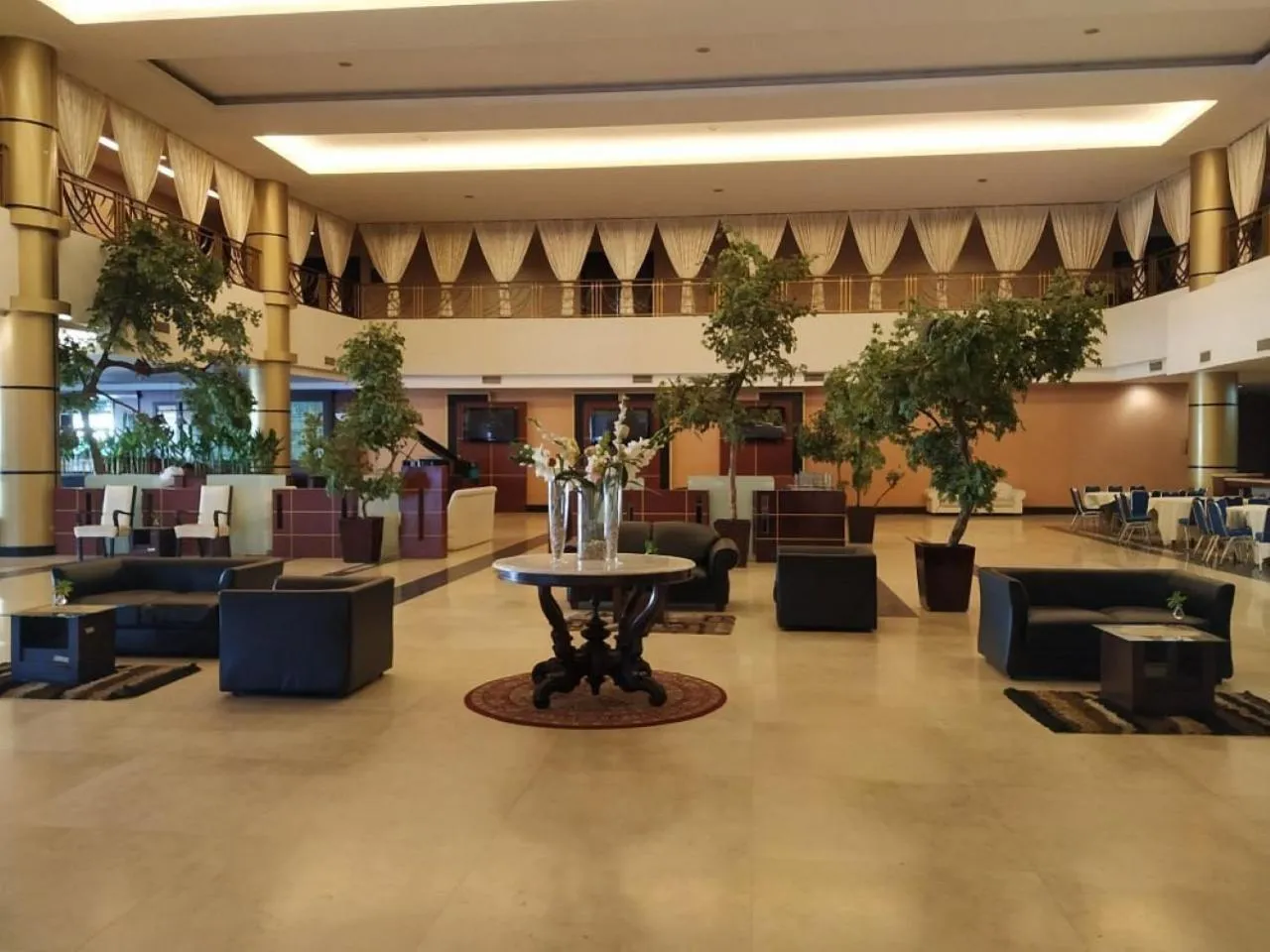 Lobby or reception in Grand Elite Hotel Pekanbaru