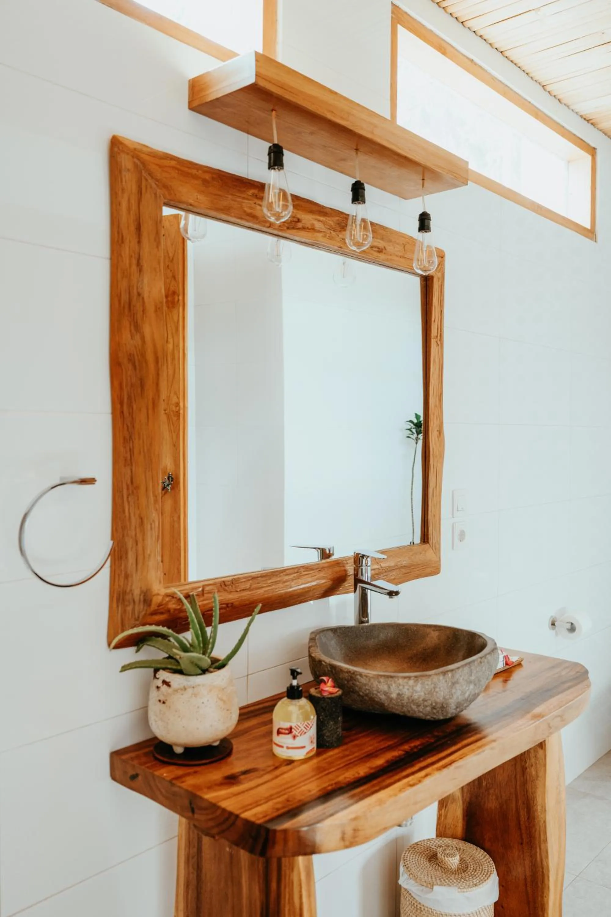 Bathroom in Coco Lemon Gili Resort