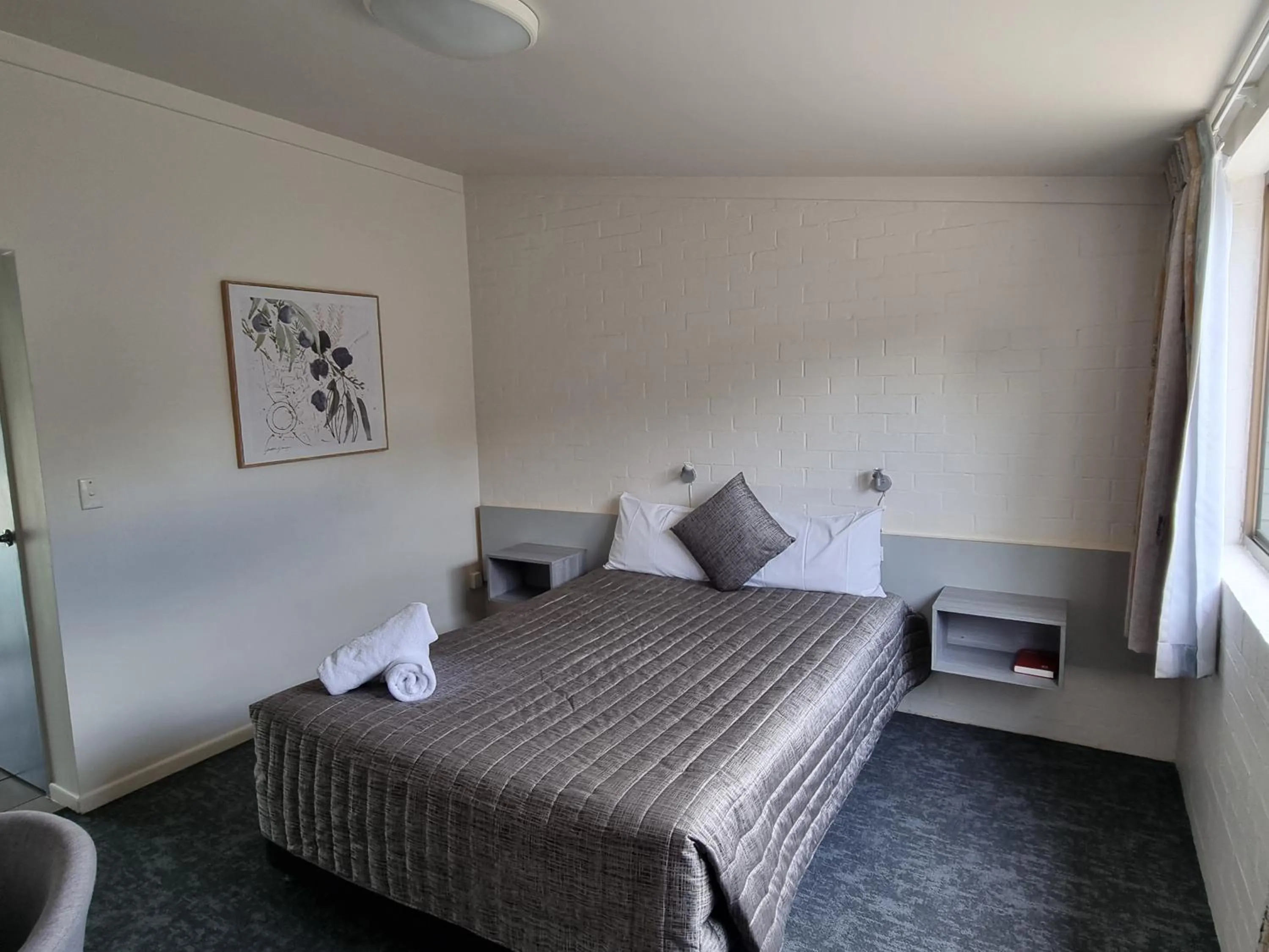 Bed in Y Motels Yarraman