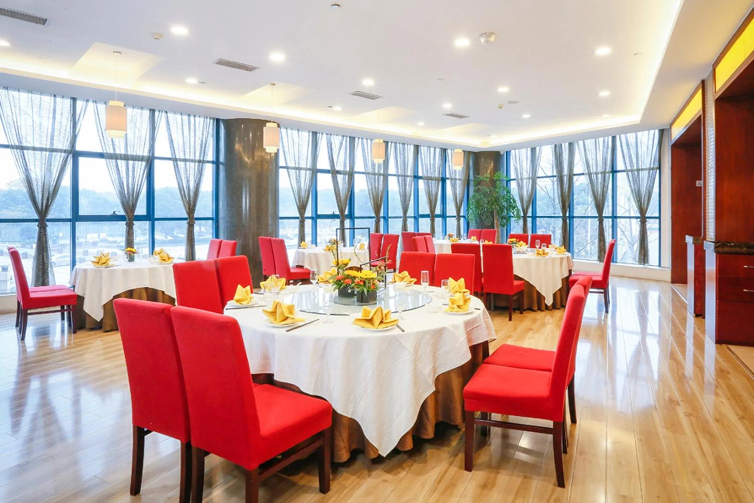 Restaurant/places to eat in Yiwu Ocean Hotel - Original Best Western Premier Ocean Hotel