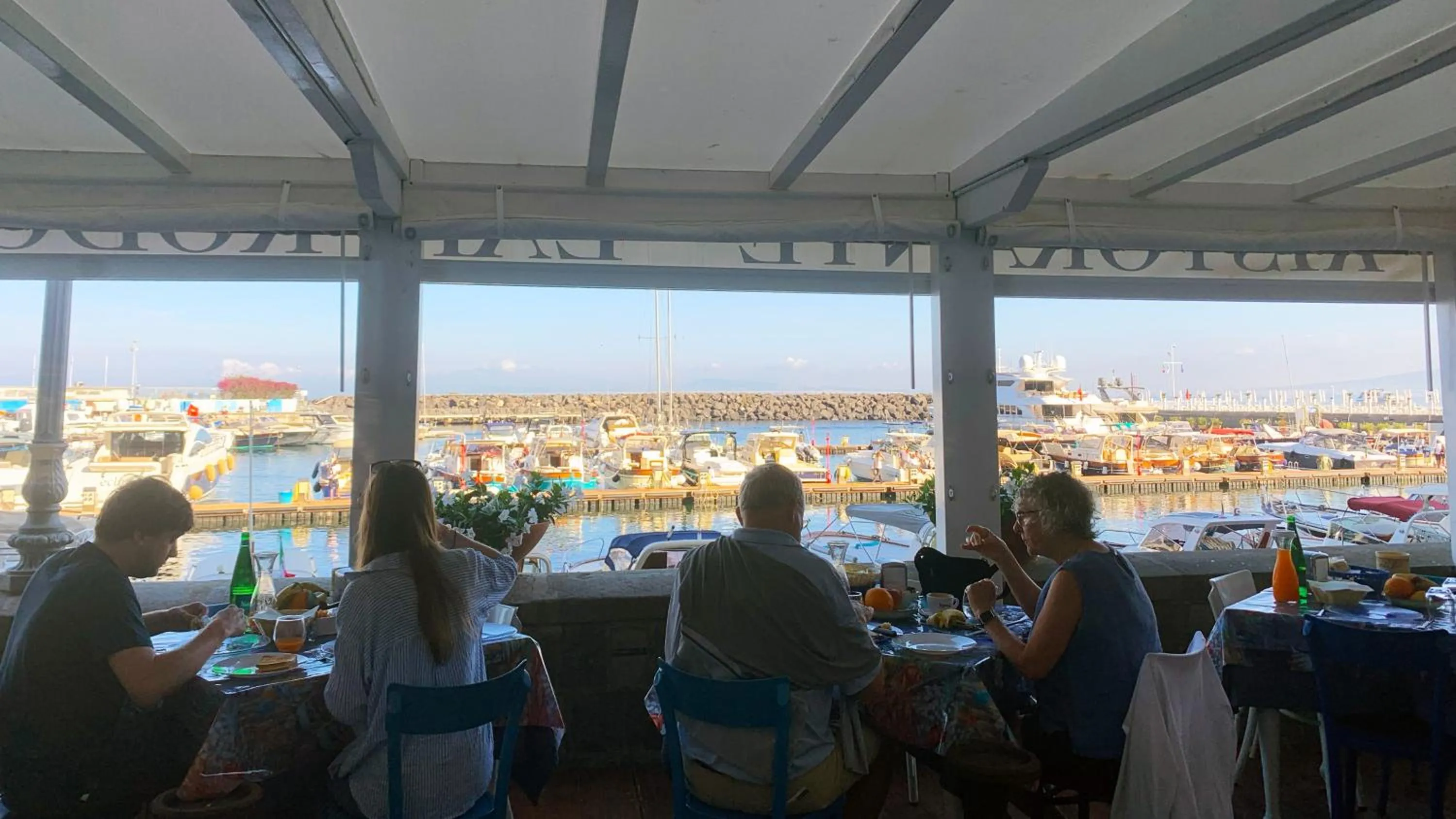 Breakfast in B&B L'Approdo