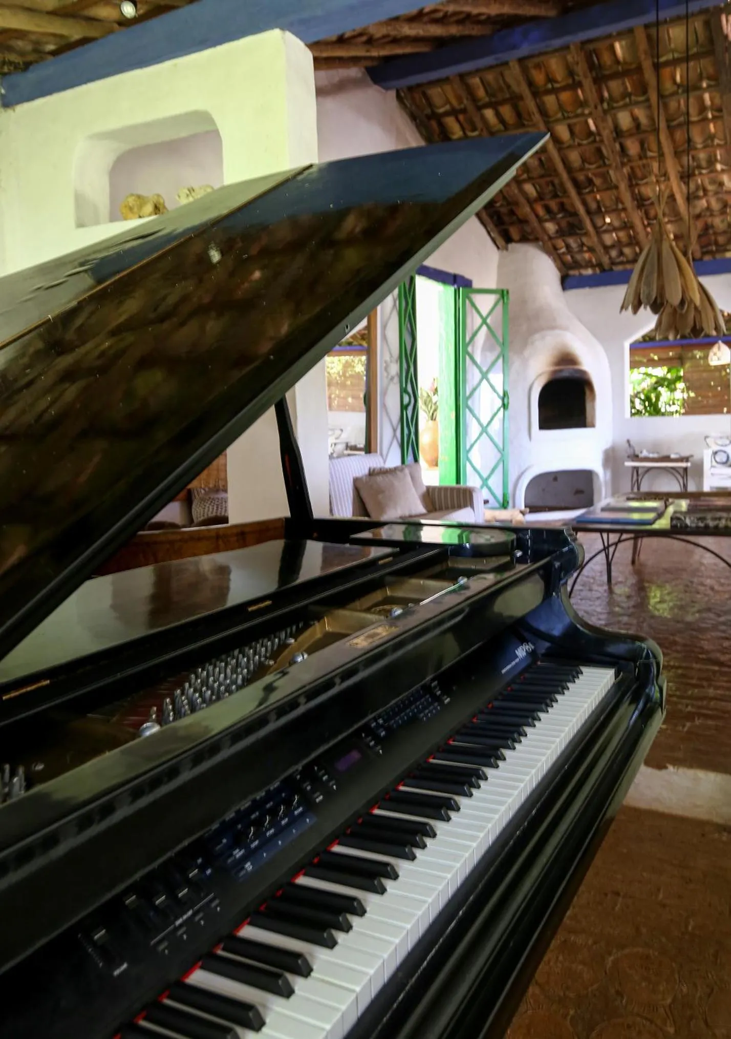 flat iron in Hotel Calá & Divino