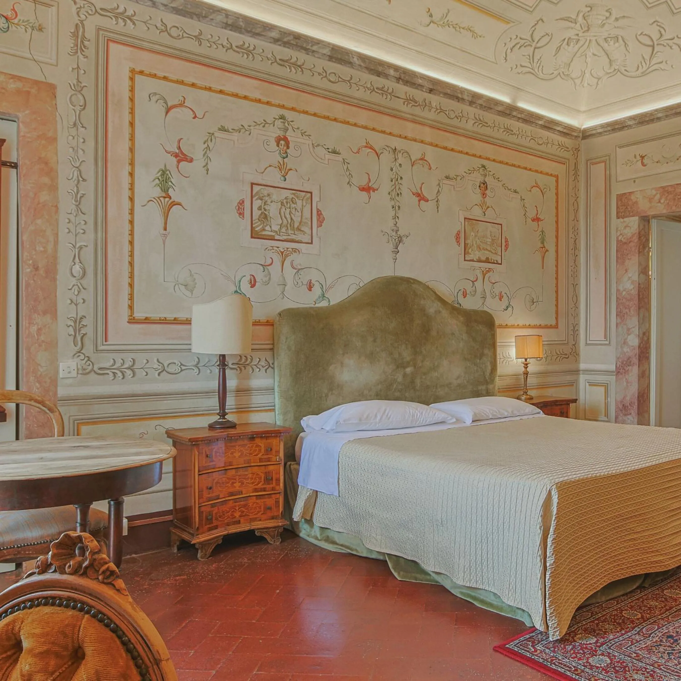 Bed in Hotel Villa Sermolli