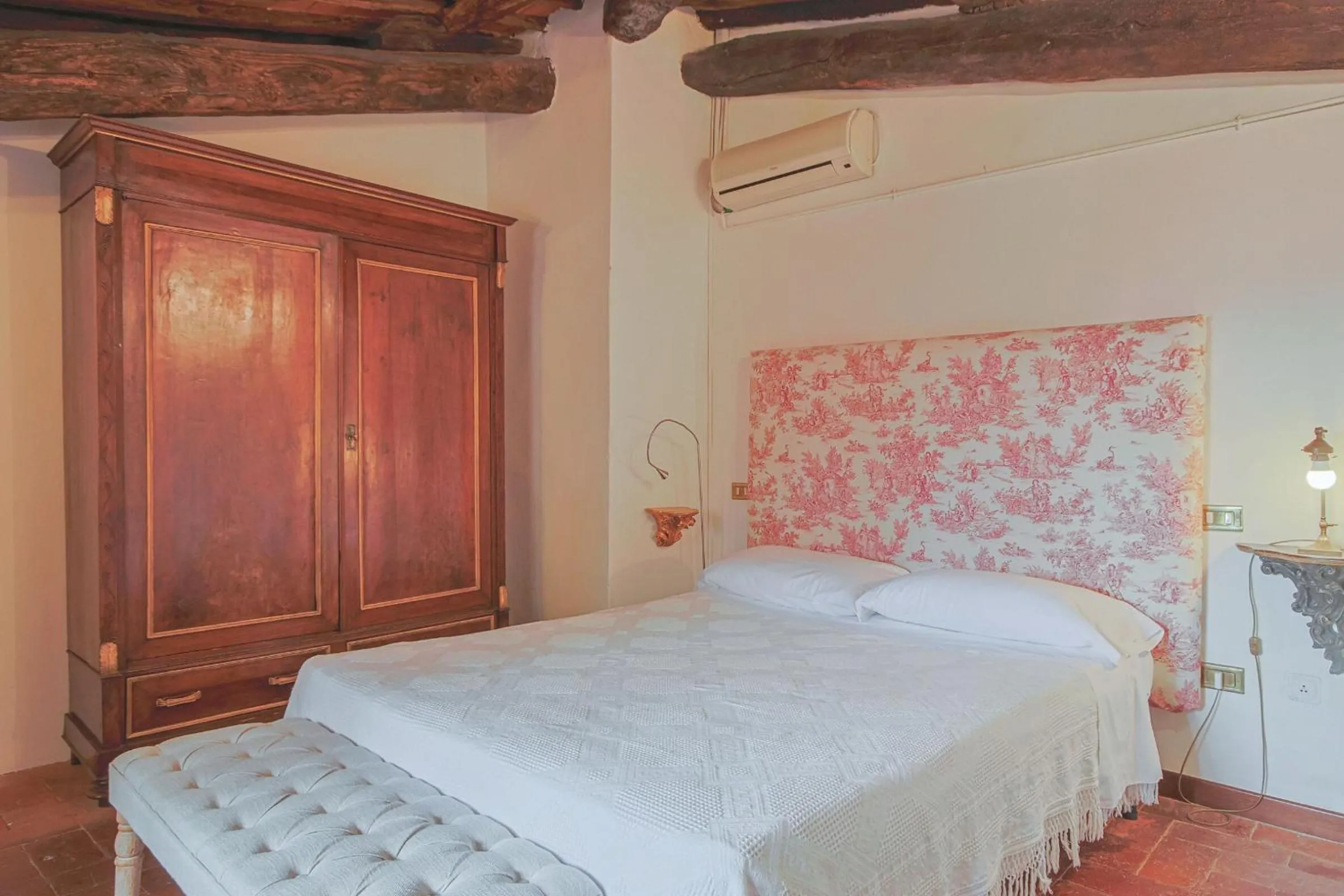 Bedroom, Bed in Hotel Villa Sermolli