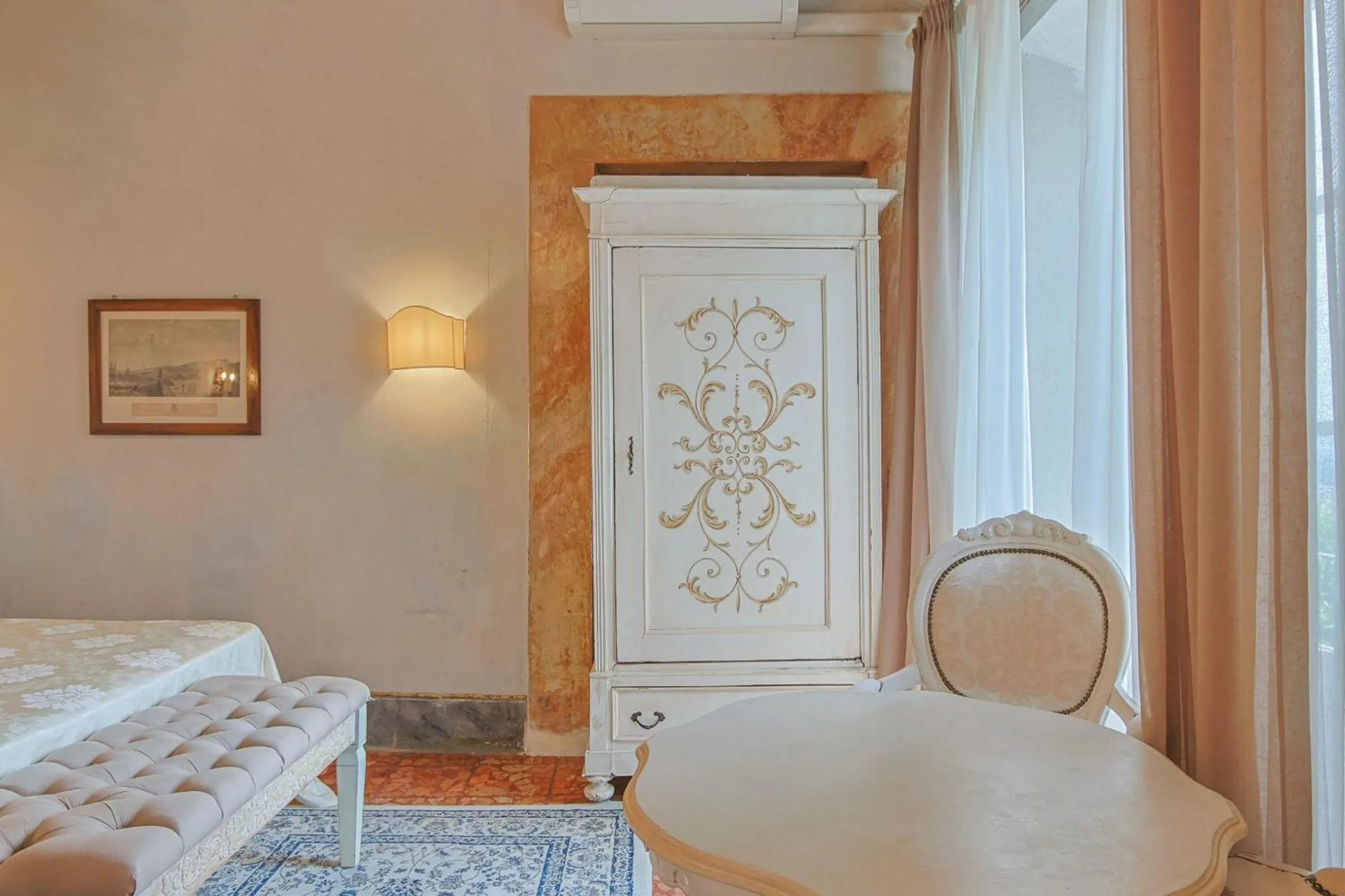 Photo of the whole room, Bed in Hotel Villa Sermolli
