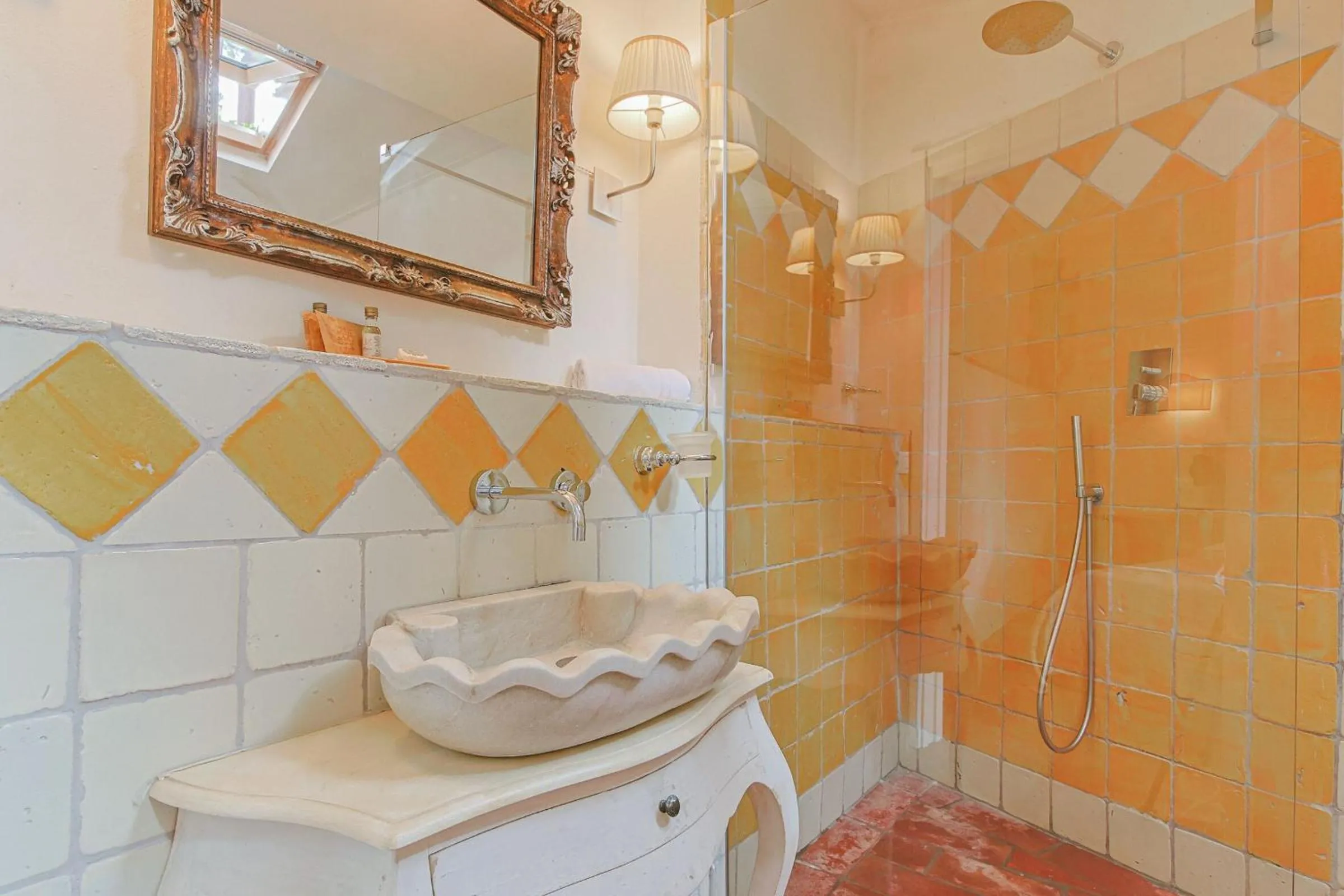 Bathroom in Hotel Villa Sermolli