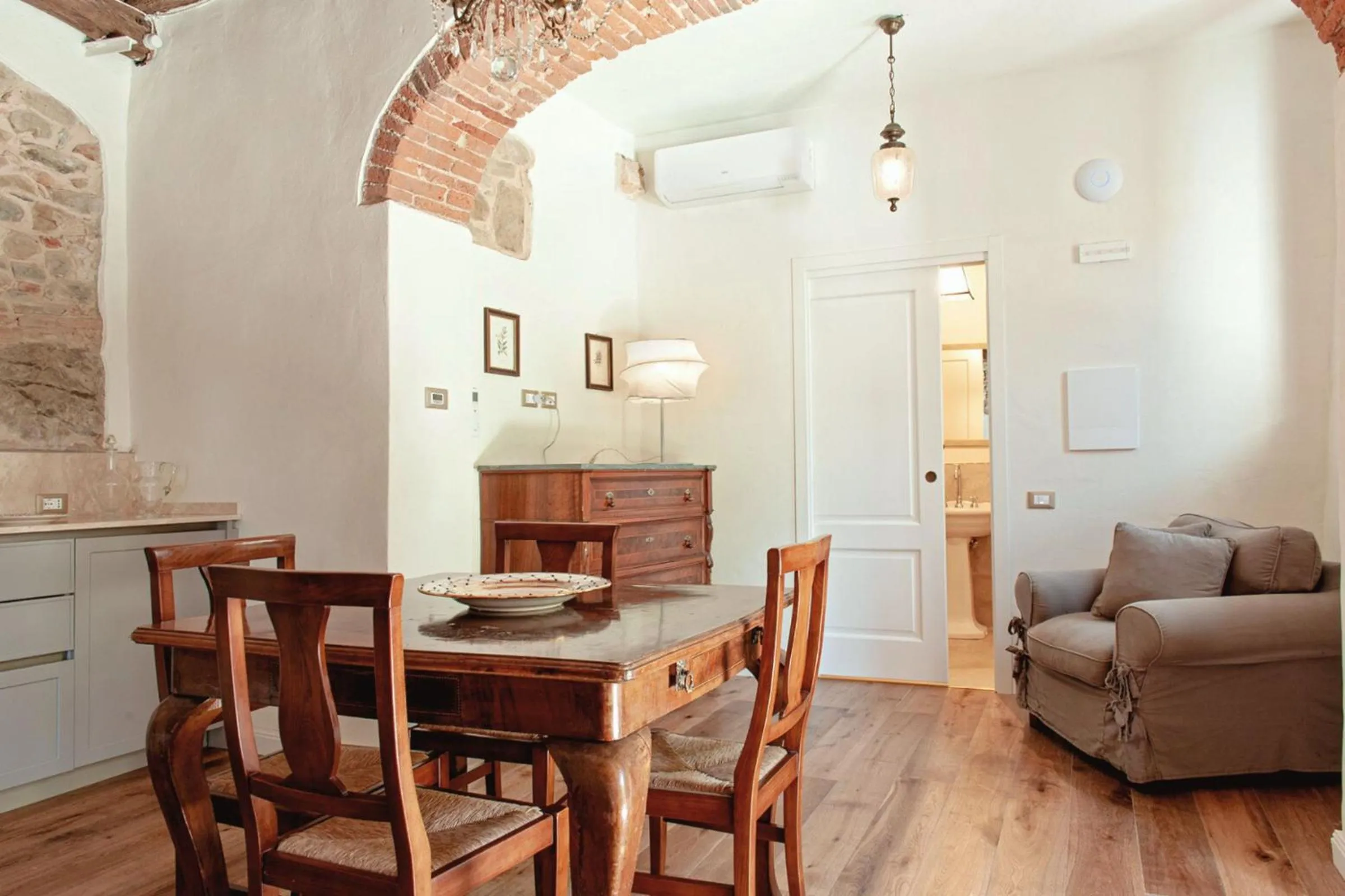 Seating area in Hotel Villa Sermolli