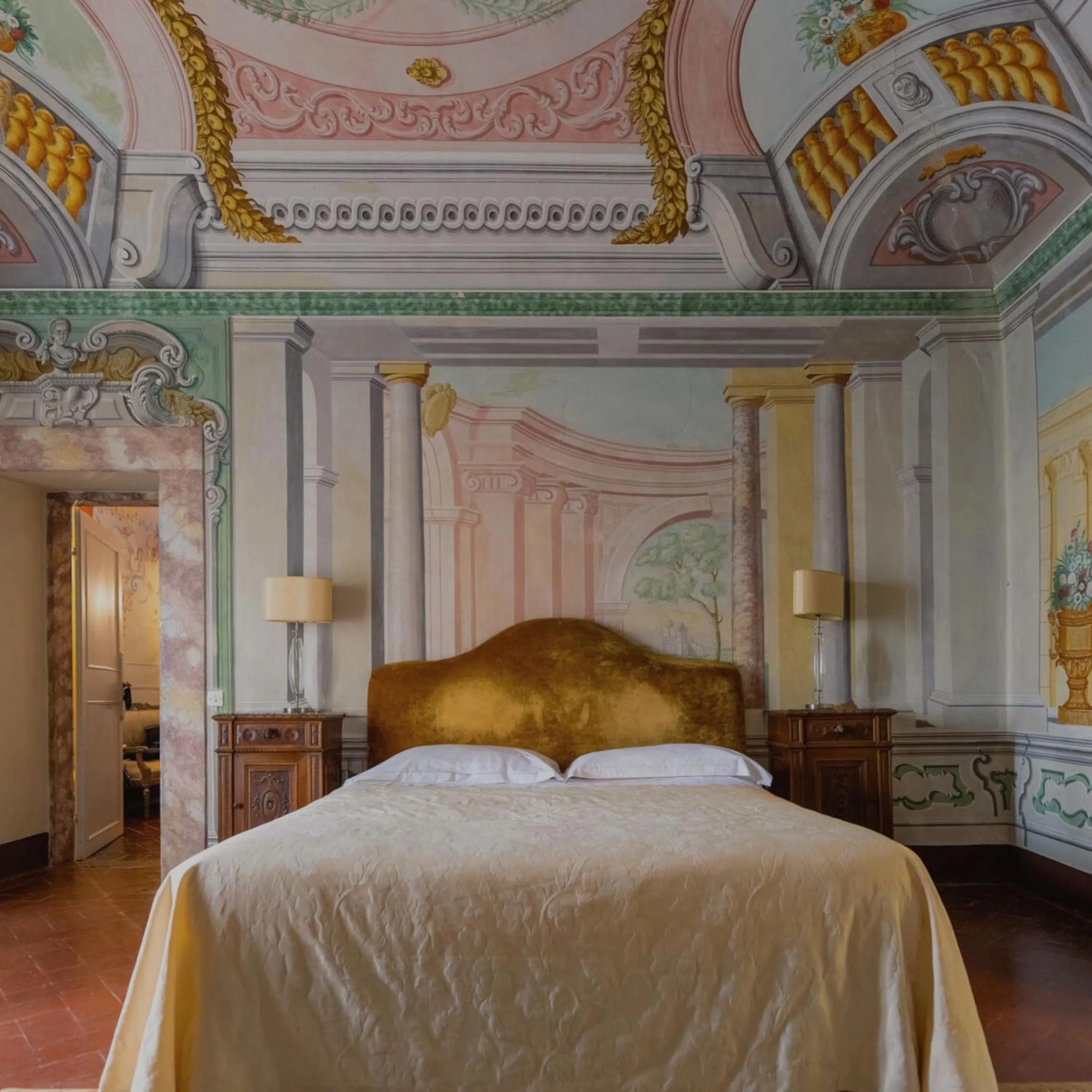 Bed in Hotel Villa Sermolli