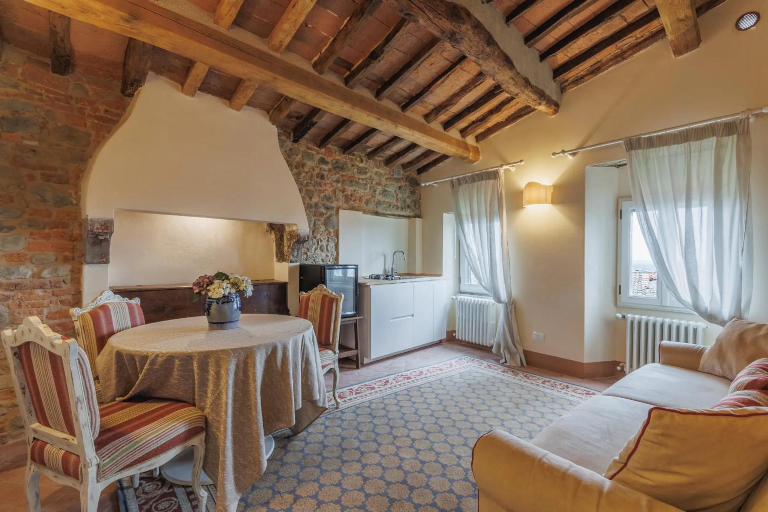 Kitchen or kitchenette in Hotel Villa Sermolli