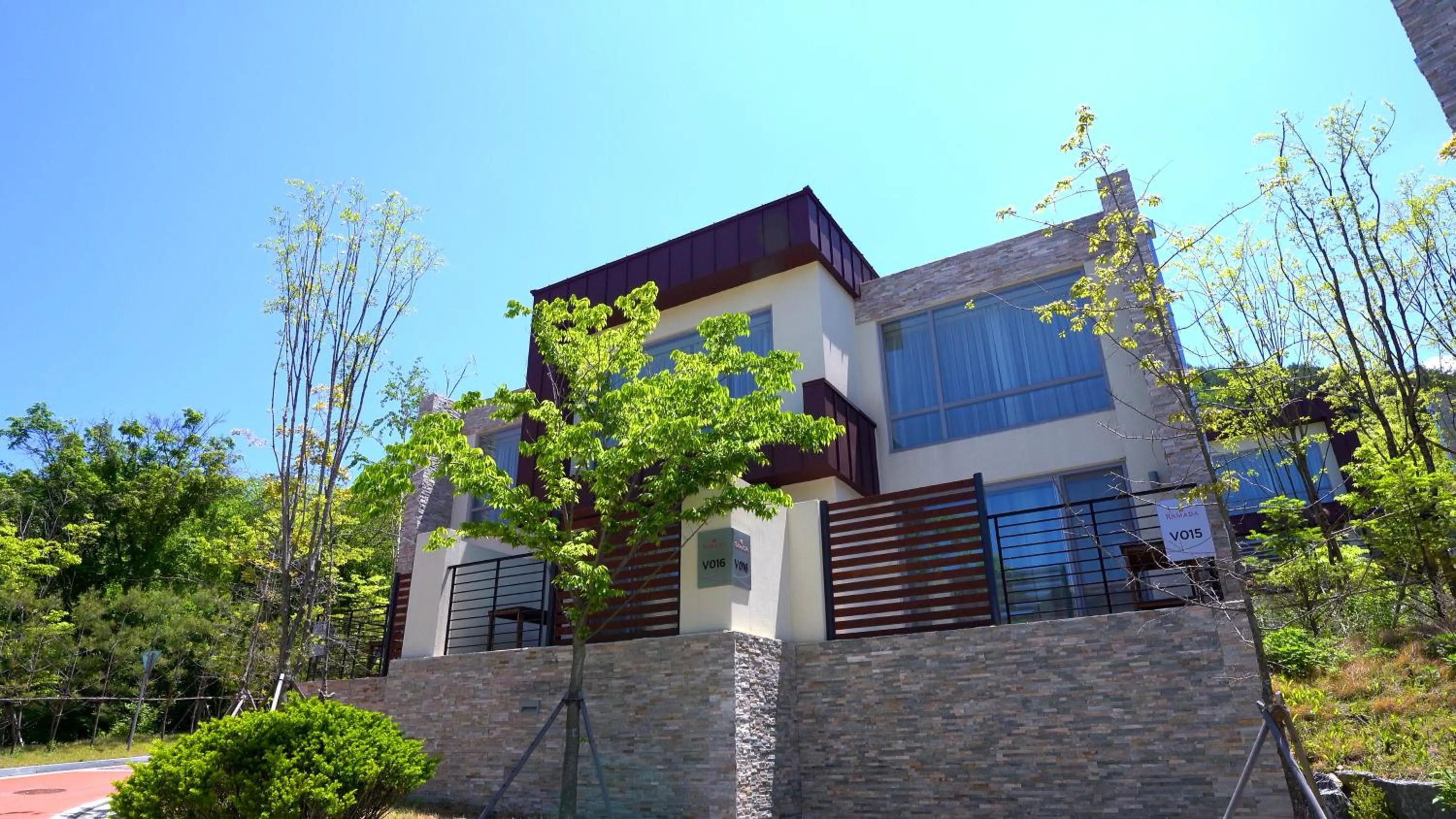 Property building in Ramada Hotel & Suite by Wyndham Gangwon Pyeongchang