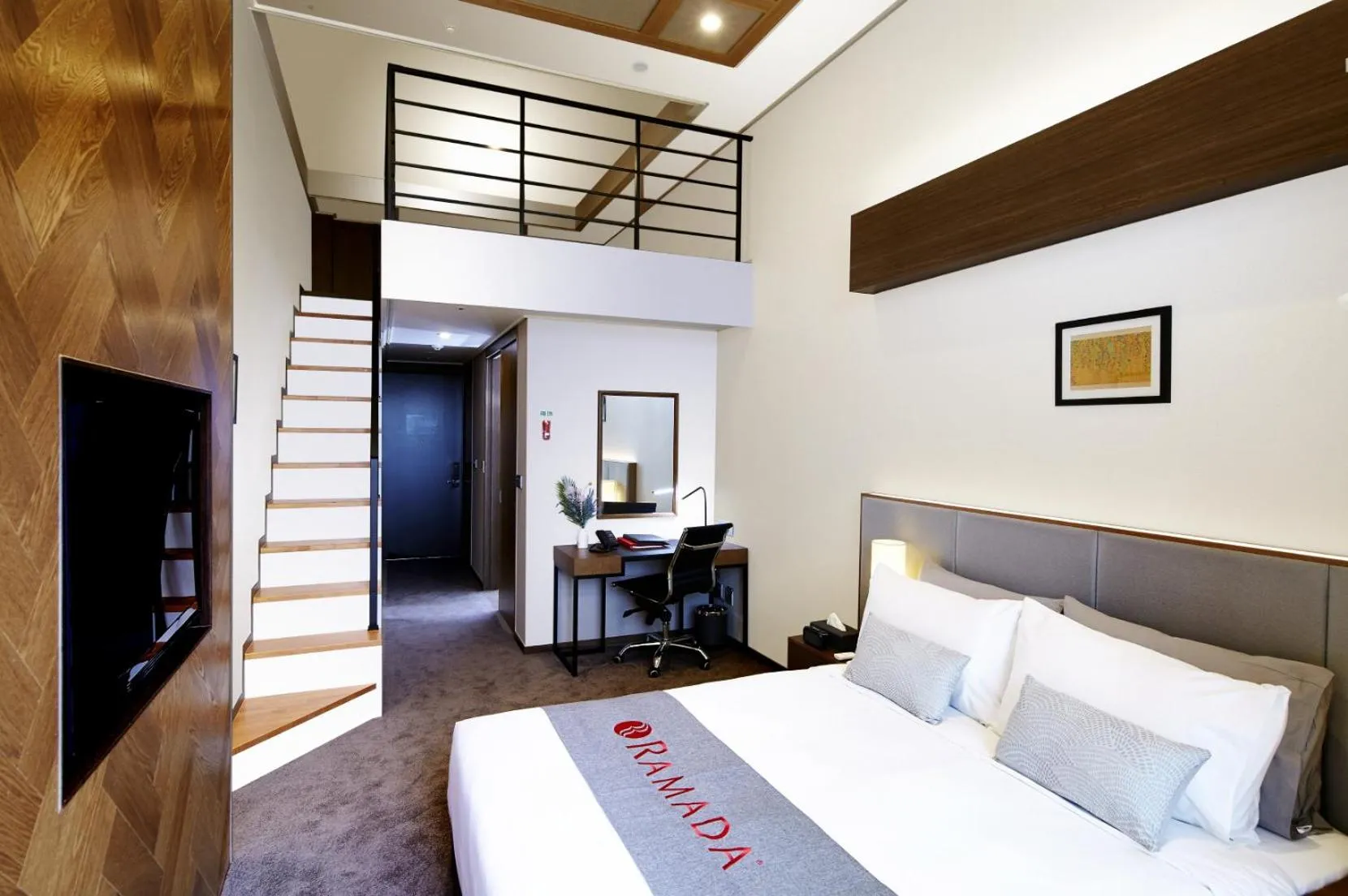 Photo of the whole room, Bed in Ramada Hotel & Suite by Wyndham Gangwon Pyeongchang