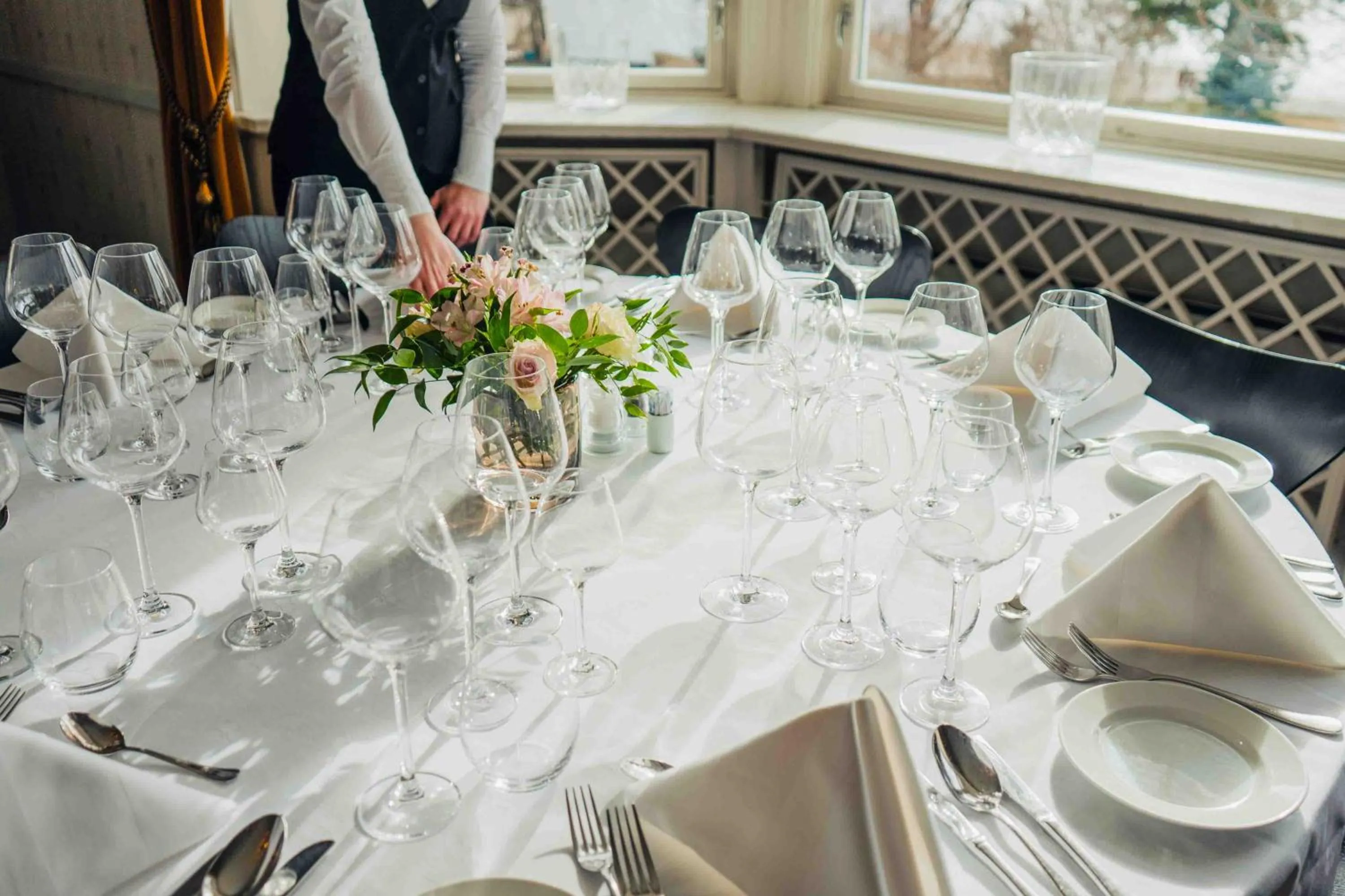 Restaurant/places to eat in Thorbjørnrud Hotell