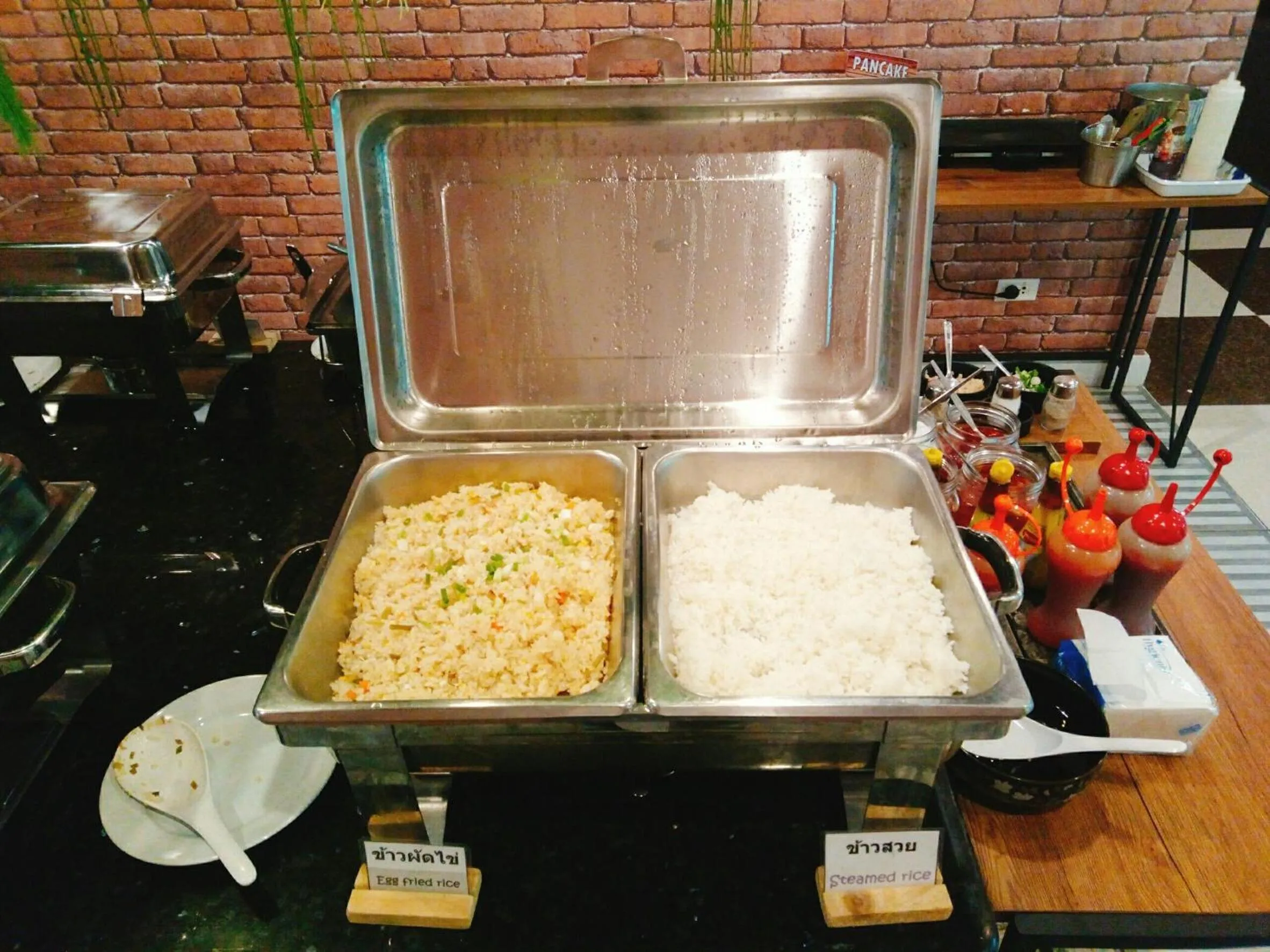 Breakfast in Gallery Lake View Hotel