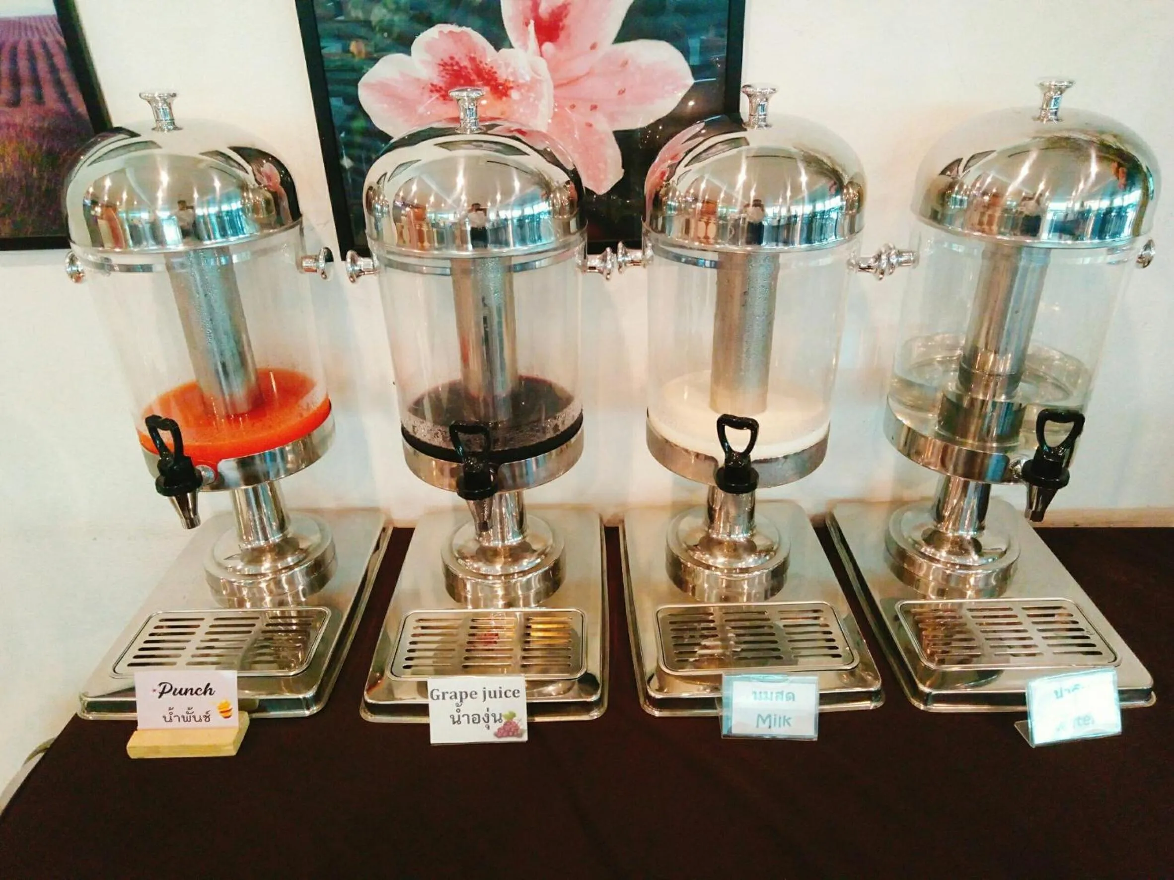 Breakfast in Gallery Lake View Hotel