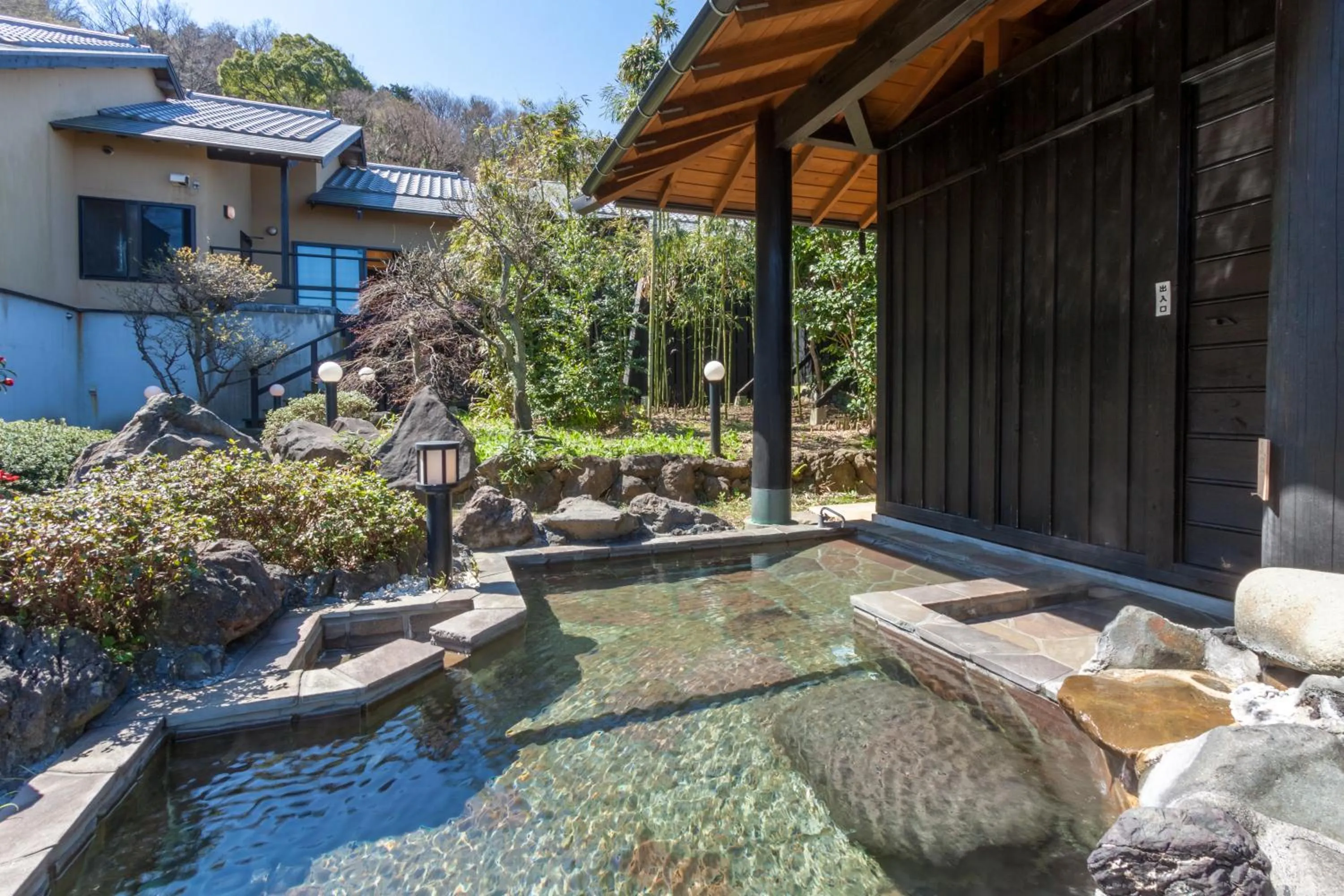 Garden in Ito Yukitei Kawana Bettei