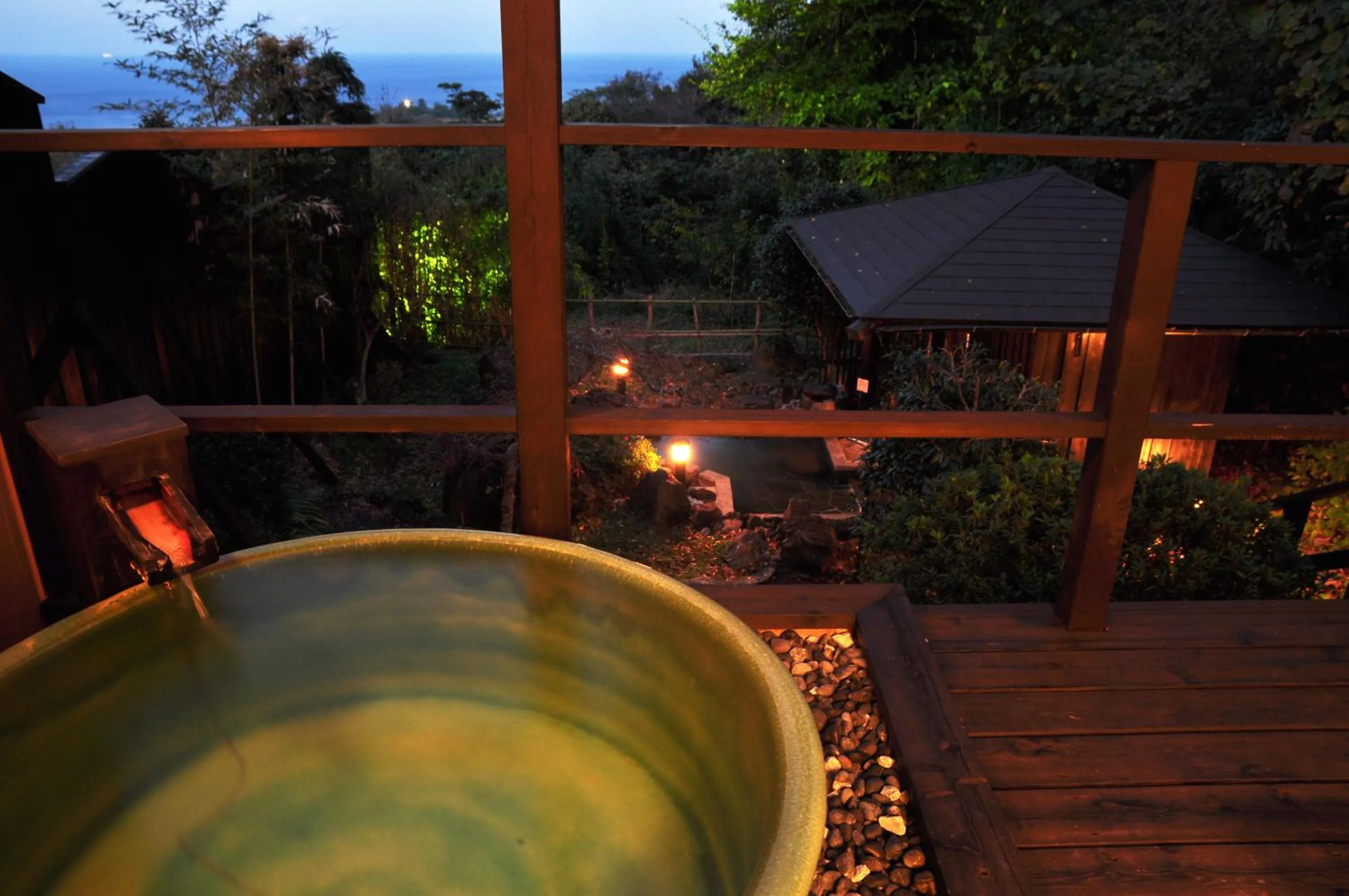 Night in Ito Yukitei Kawana Bettei