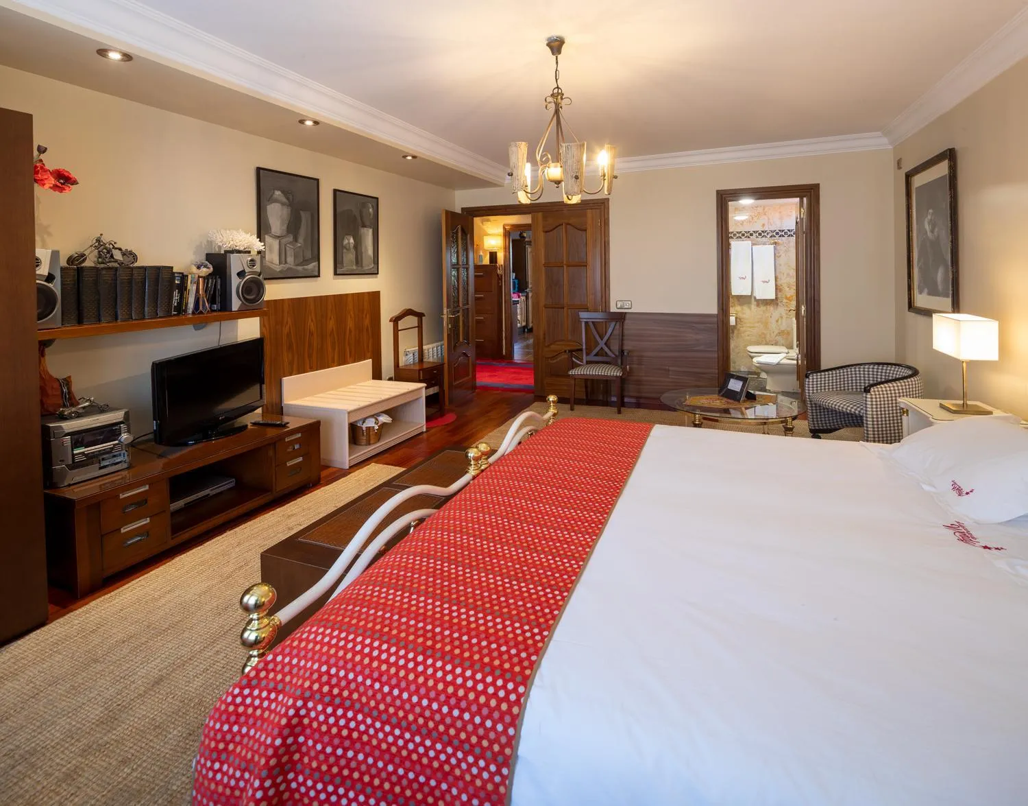 Photo of the whole room, Bed in El Descanso de Wendy