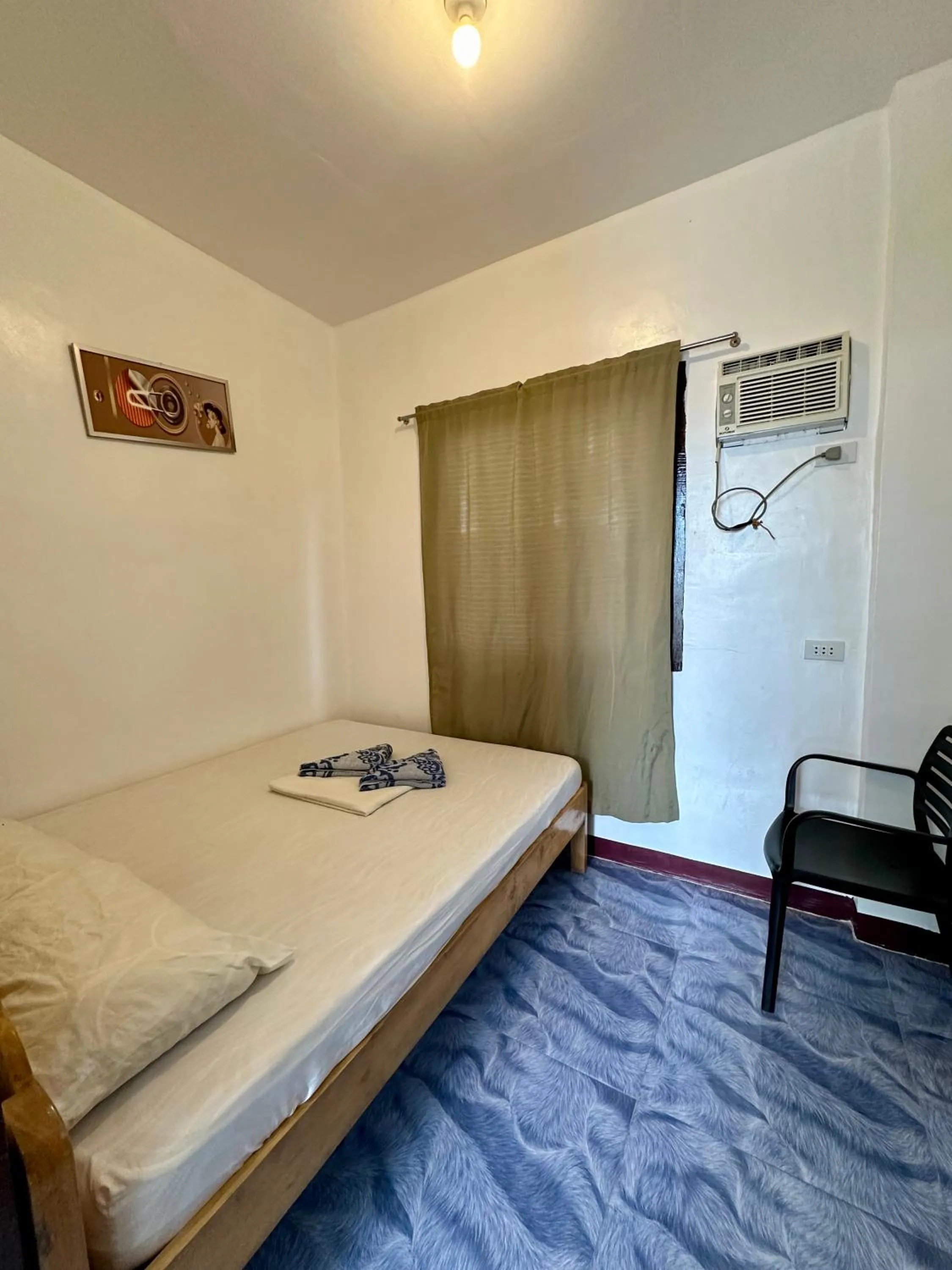 Bed in Marz inn Moalboal