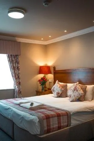 Bed in The Atherstone Red Lion Hotel