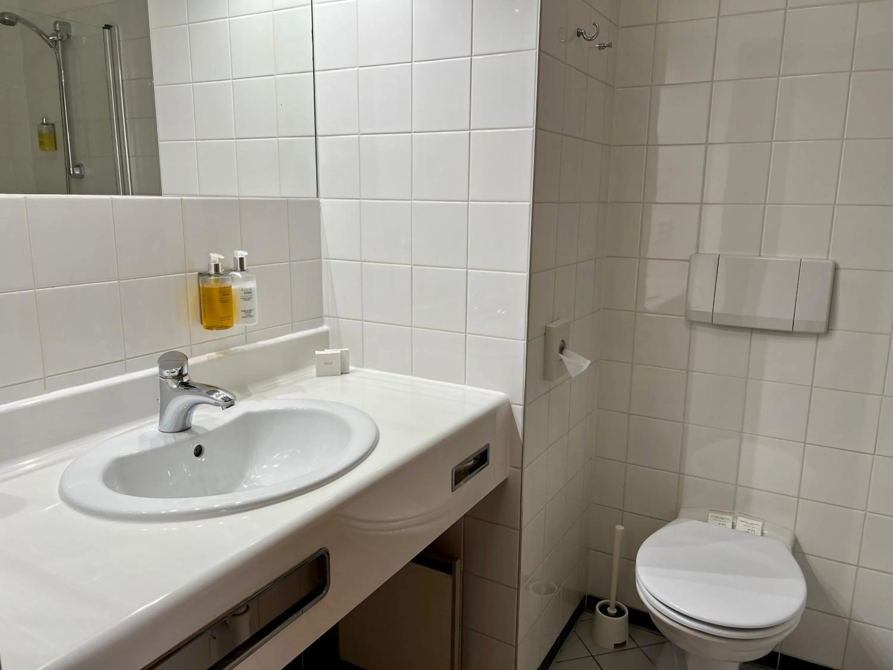 Bathroom in City Hotel